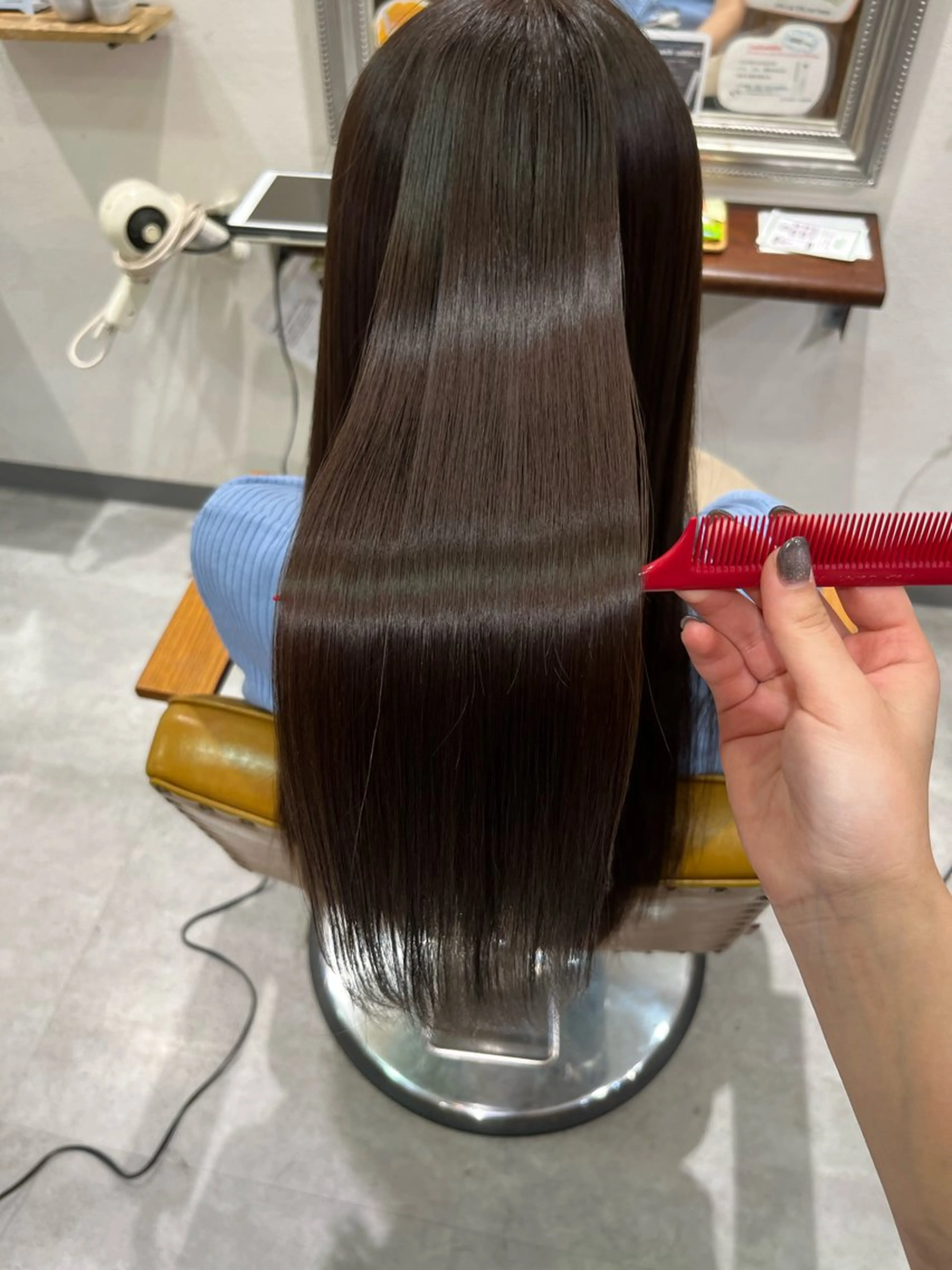 ロング カラー ハイライトカラー ハイライト 髪質改善 縮毛矯正 トリートメント Hello Design Coconeel所属・髪質改善アンジュール かのんのヘアスタイル