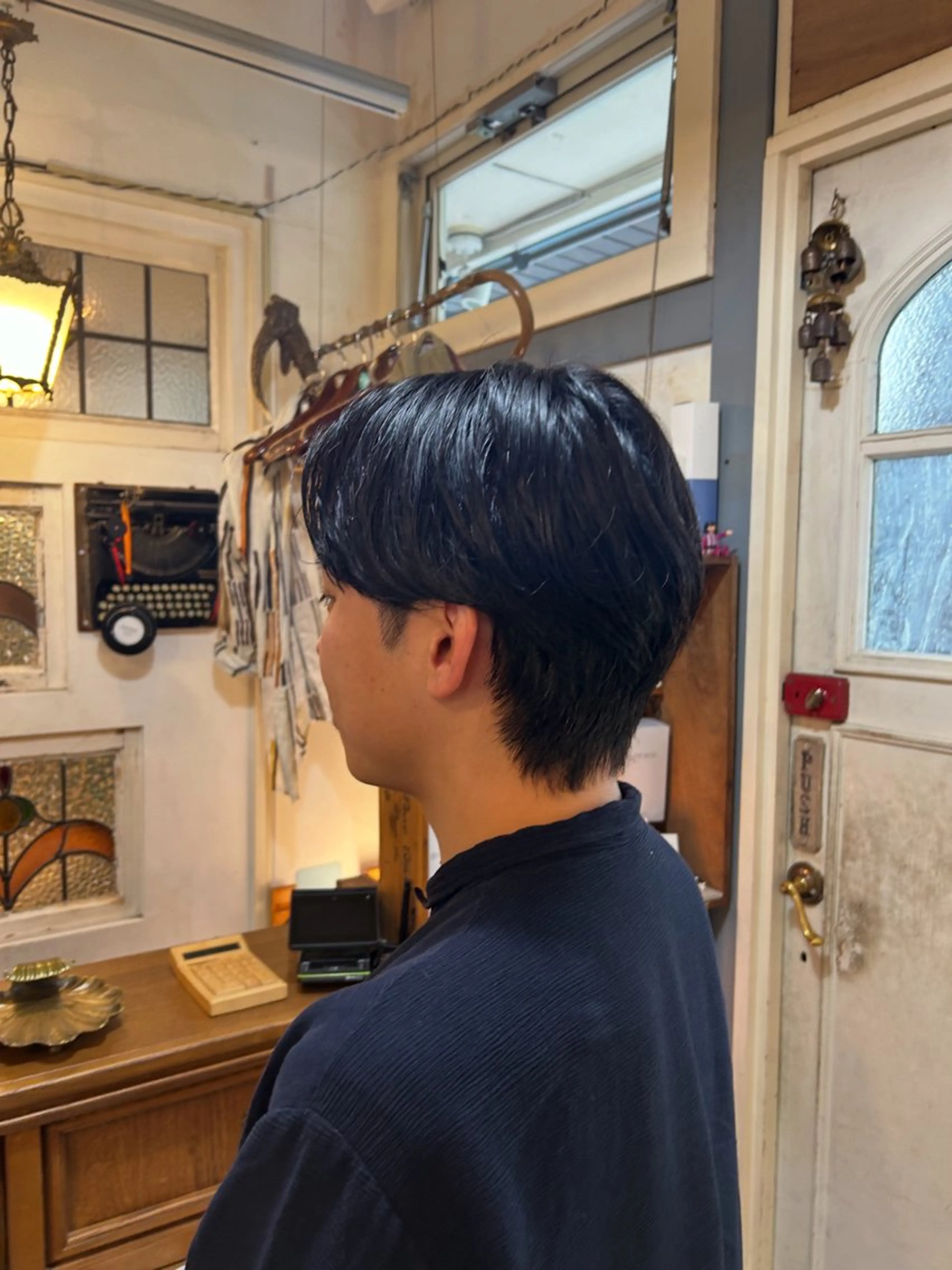 ミディアム パーマ メンズ ミディアムパーマ センターパート メンズパーマ カット パーマ ヘッドスパ BRITS 渡辺 菜々子のヘアスタイル
