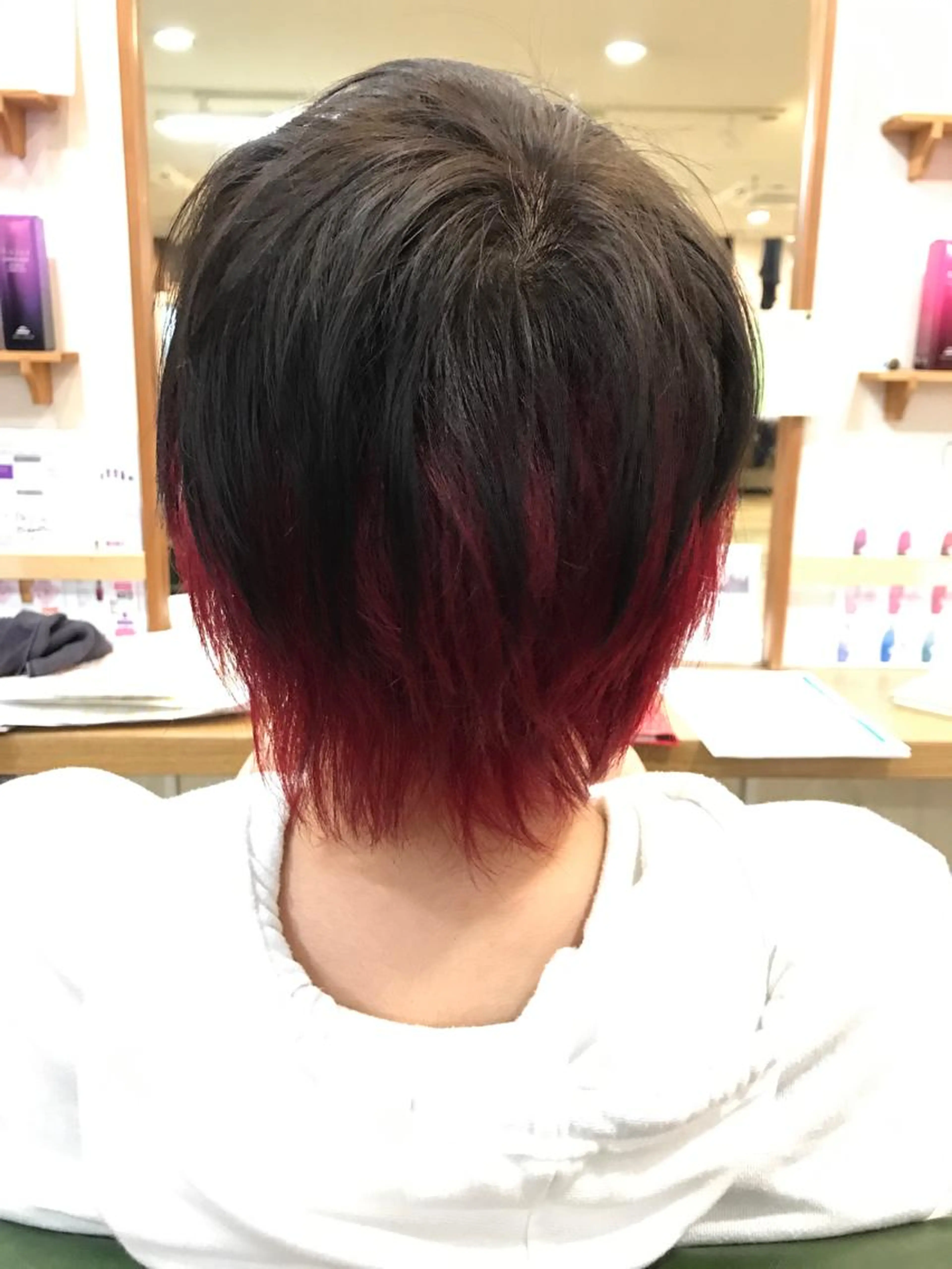 ダブルカラー(ブリーチ+カラーリング)の写真