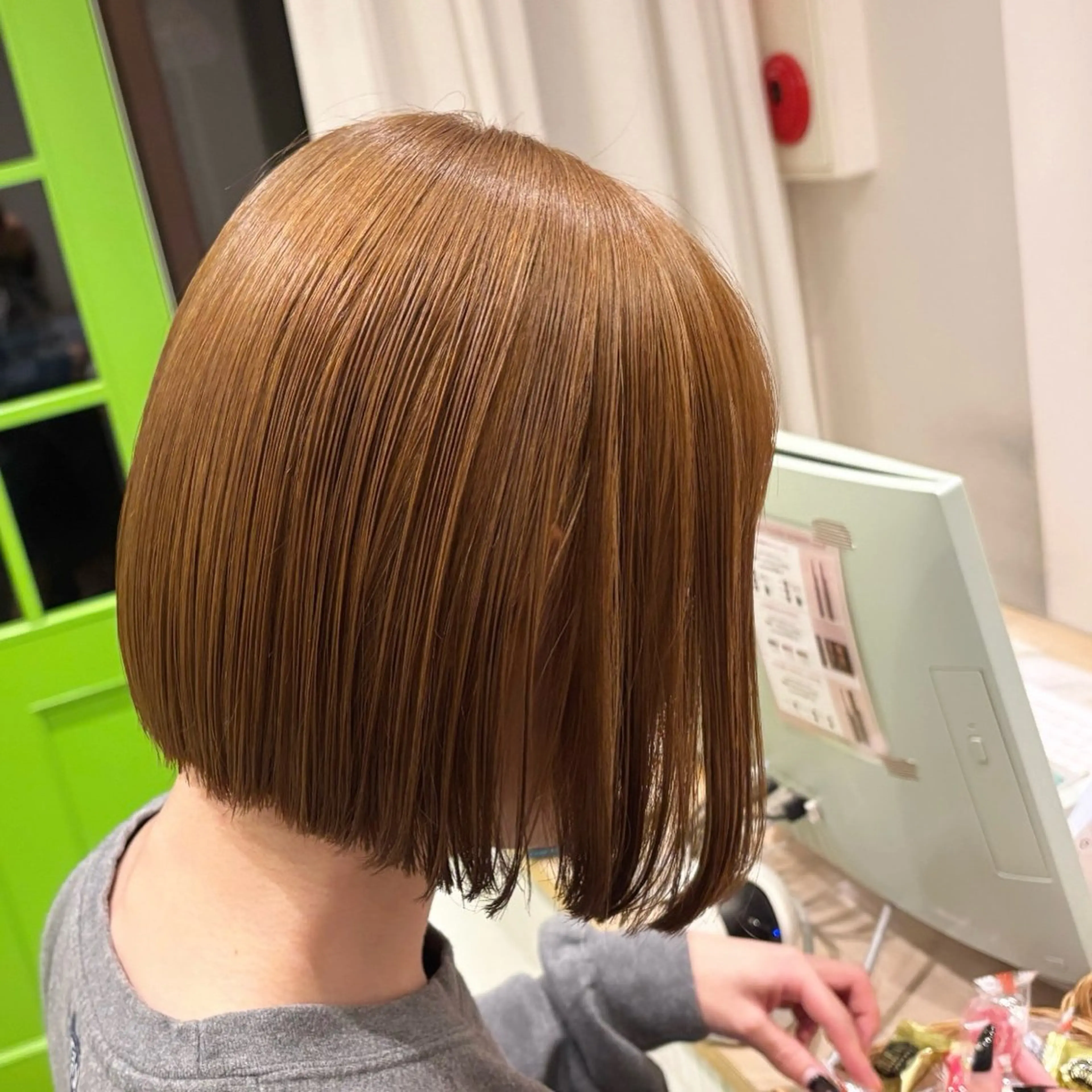 カラー ベージュカラー ブリーチ koti所属・HIKARI / カットモデル募集中のヘアスタイル