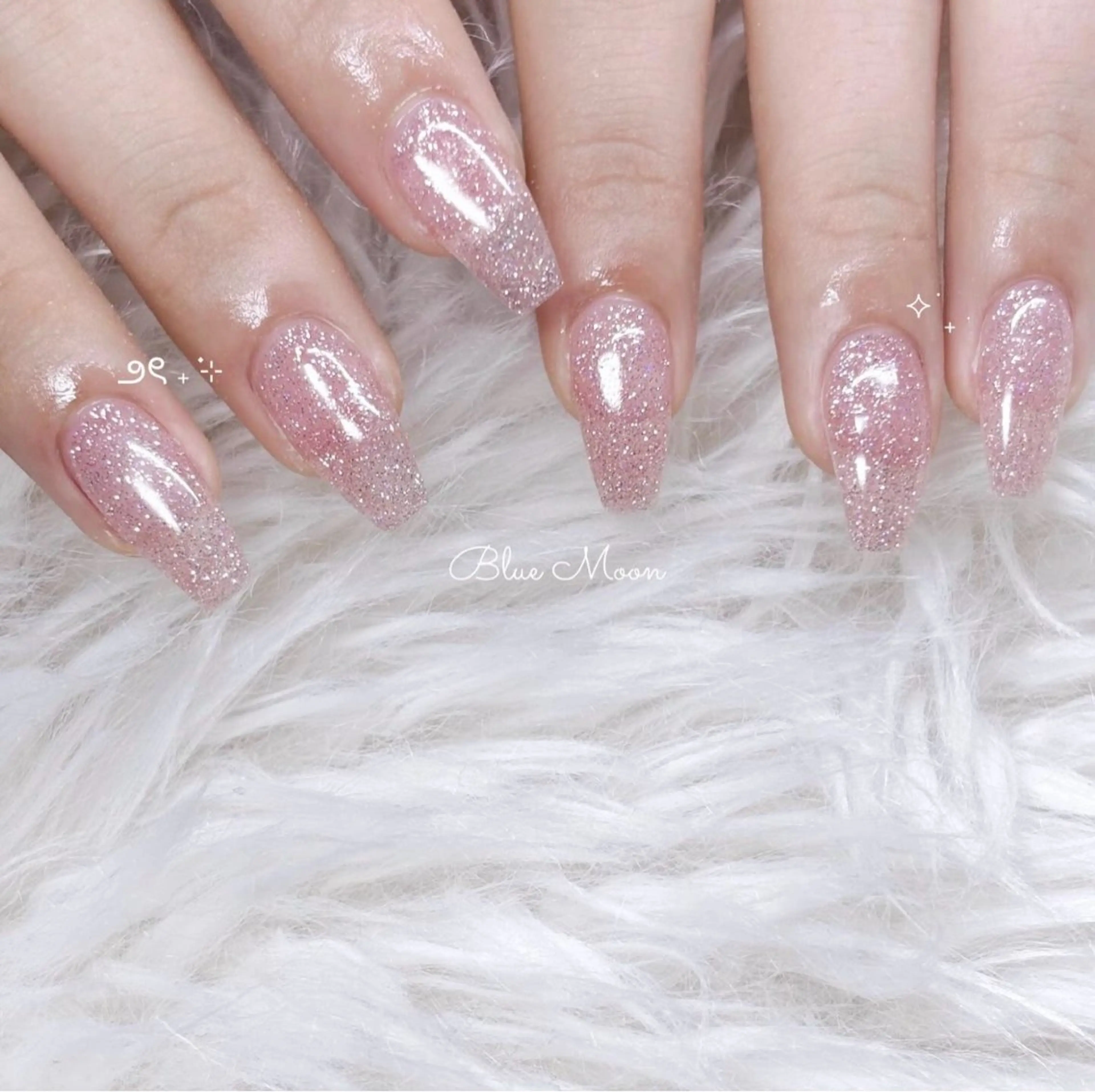 ネイル ハンドネイル フットネイル ハンドケア nail salon Blue Moonのネイルデザイン