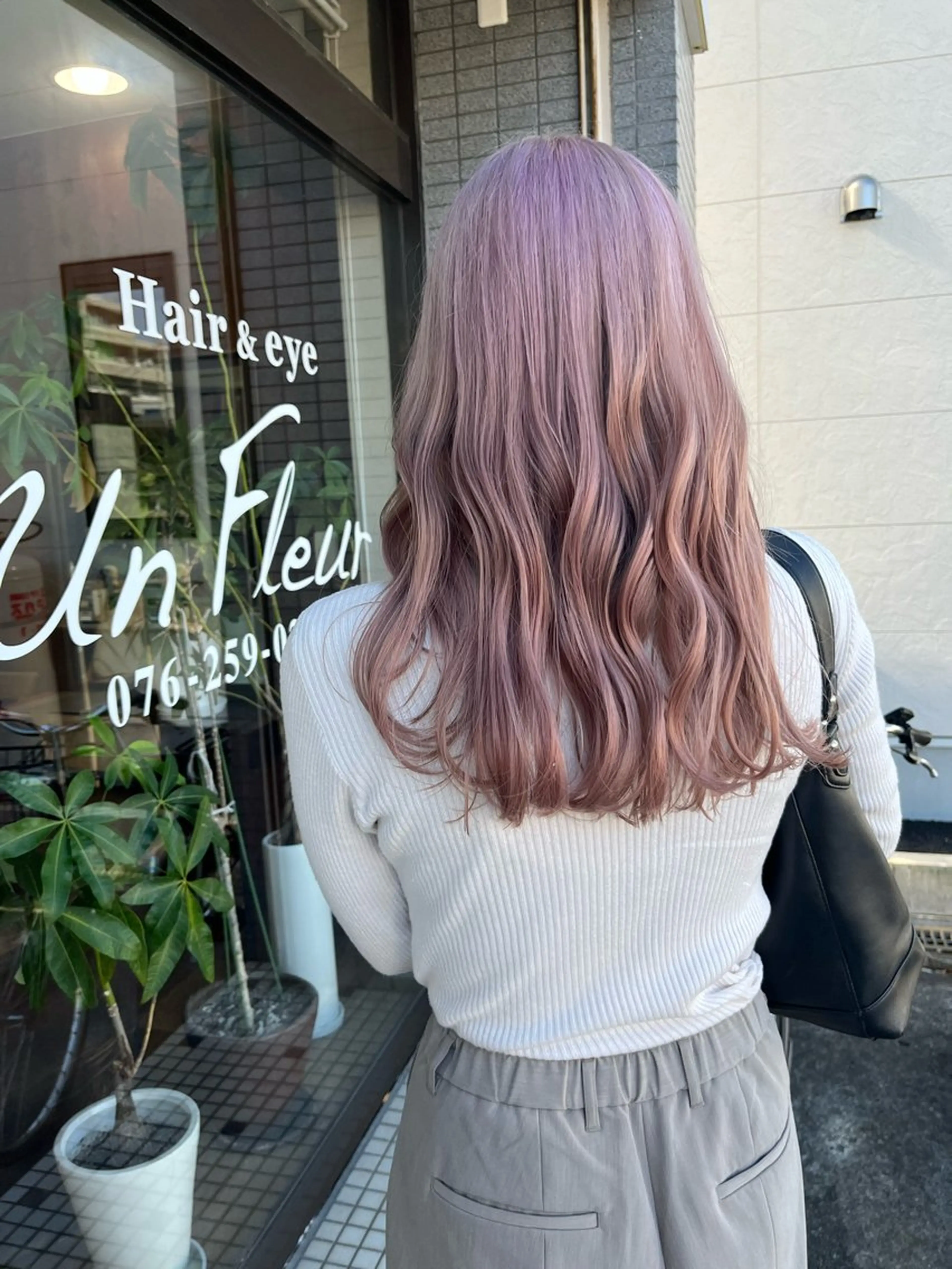 セミロング Un Fleur所属・立野 希沙のヘアスタイル