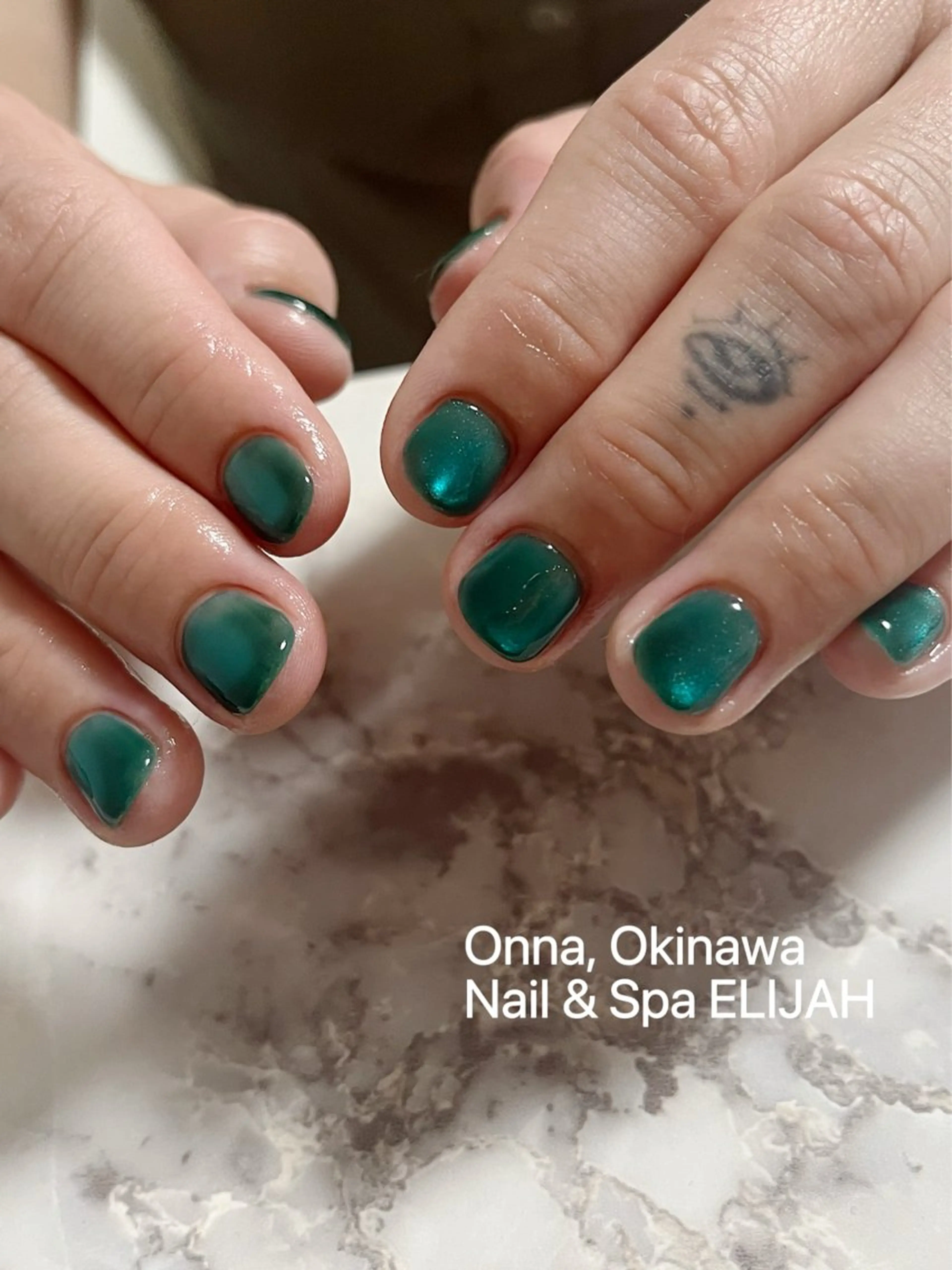 ネイル ハンドネイル ダンラップ新里 友簣乃のネイルデザイン