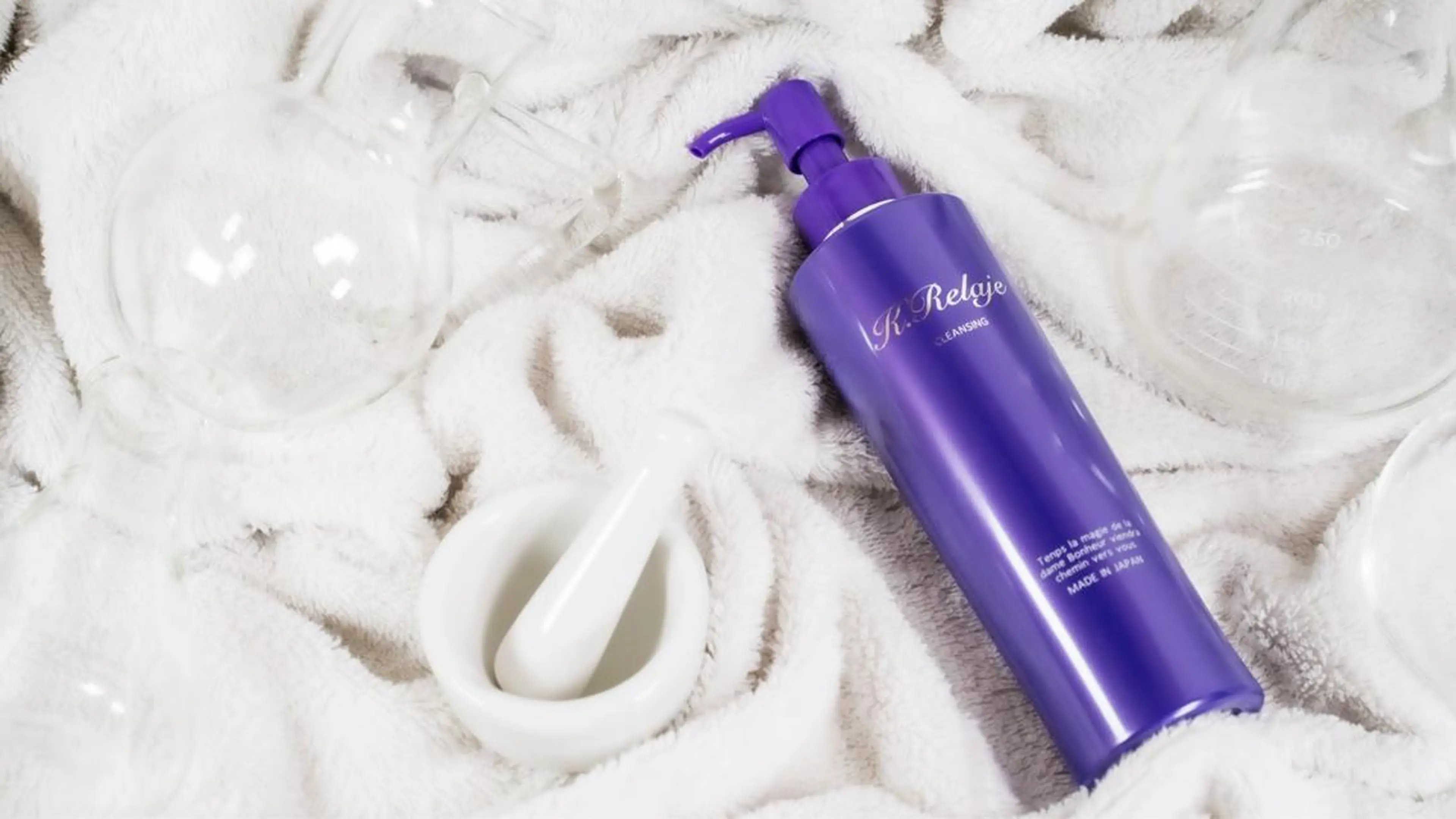 頭蓋骨小顔矯正 ハーブピーリングのエステ・リラクイメージ