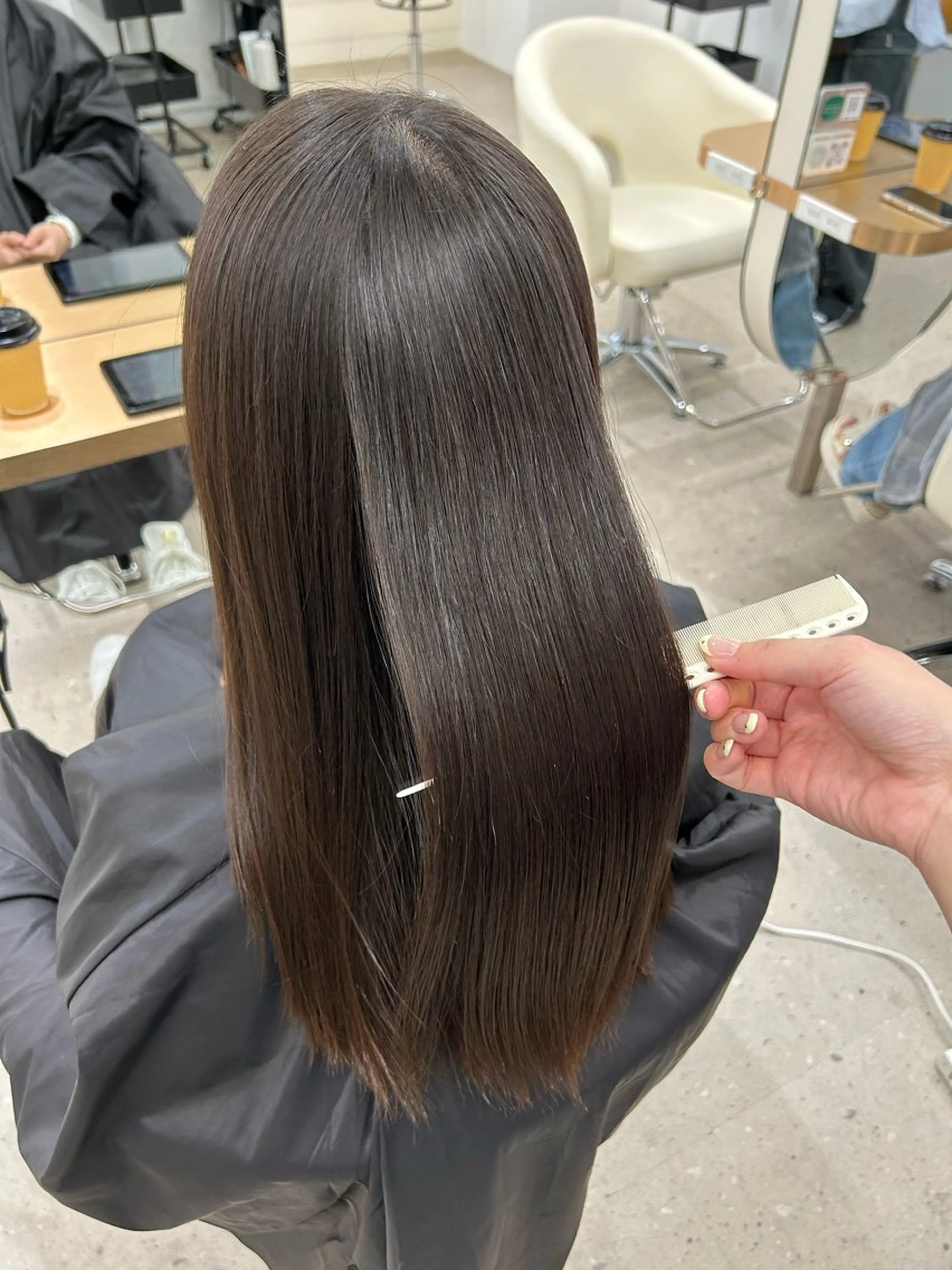 ロング 縮毛矯正 小西 瑞穂のヘアスタイル