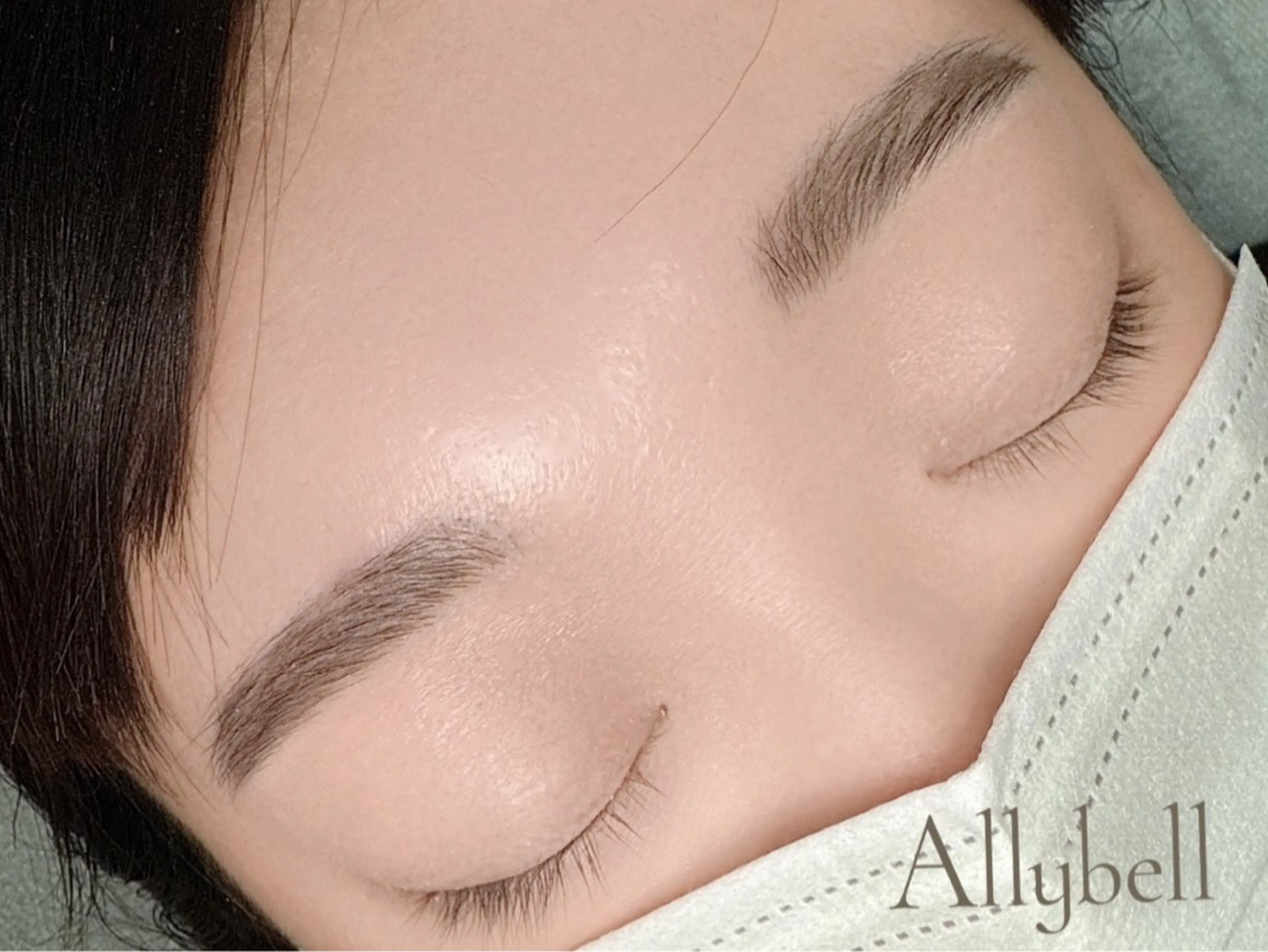 アイブロウ Allybell🫧 Annaのマツエク・マツパデザイン