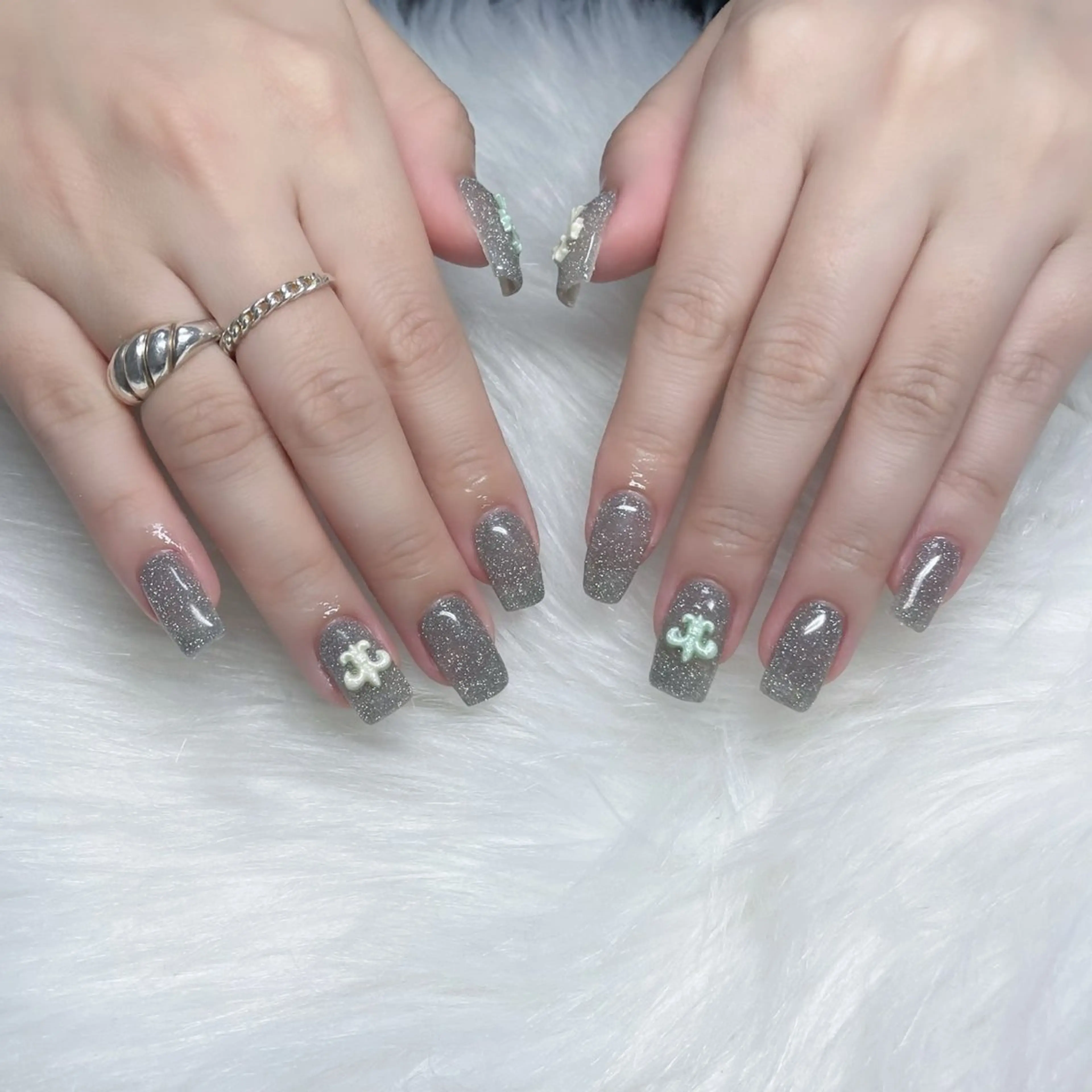 ネイル NailSalonBUBBLE所属・BUBBLE YUMIのネイルデザイン