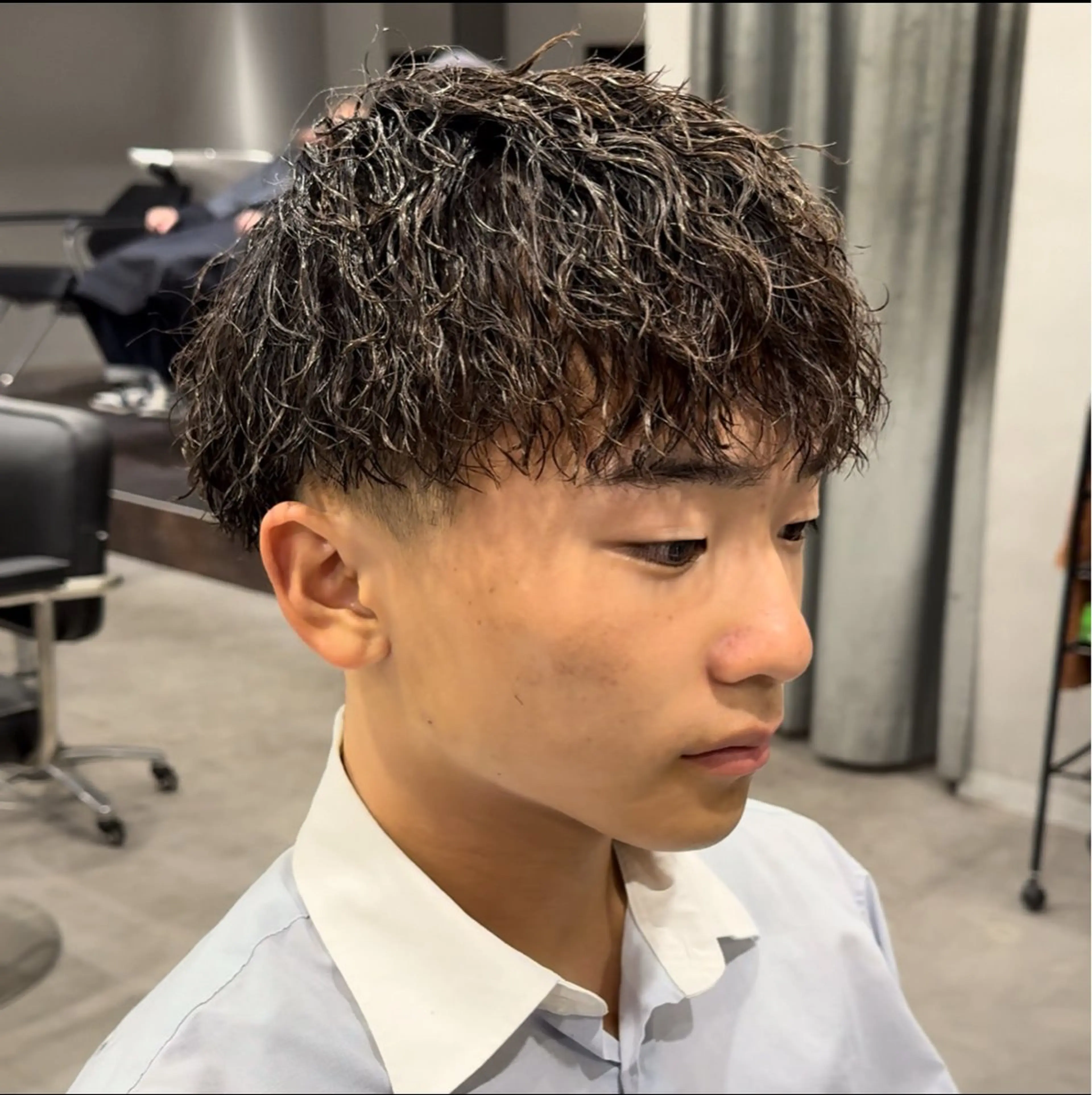 パーマ メンズ 坂梨 健斗のヘアスタイル