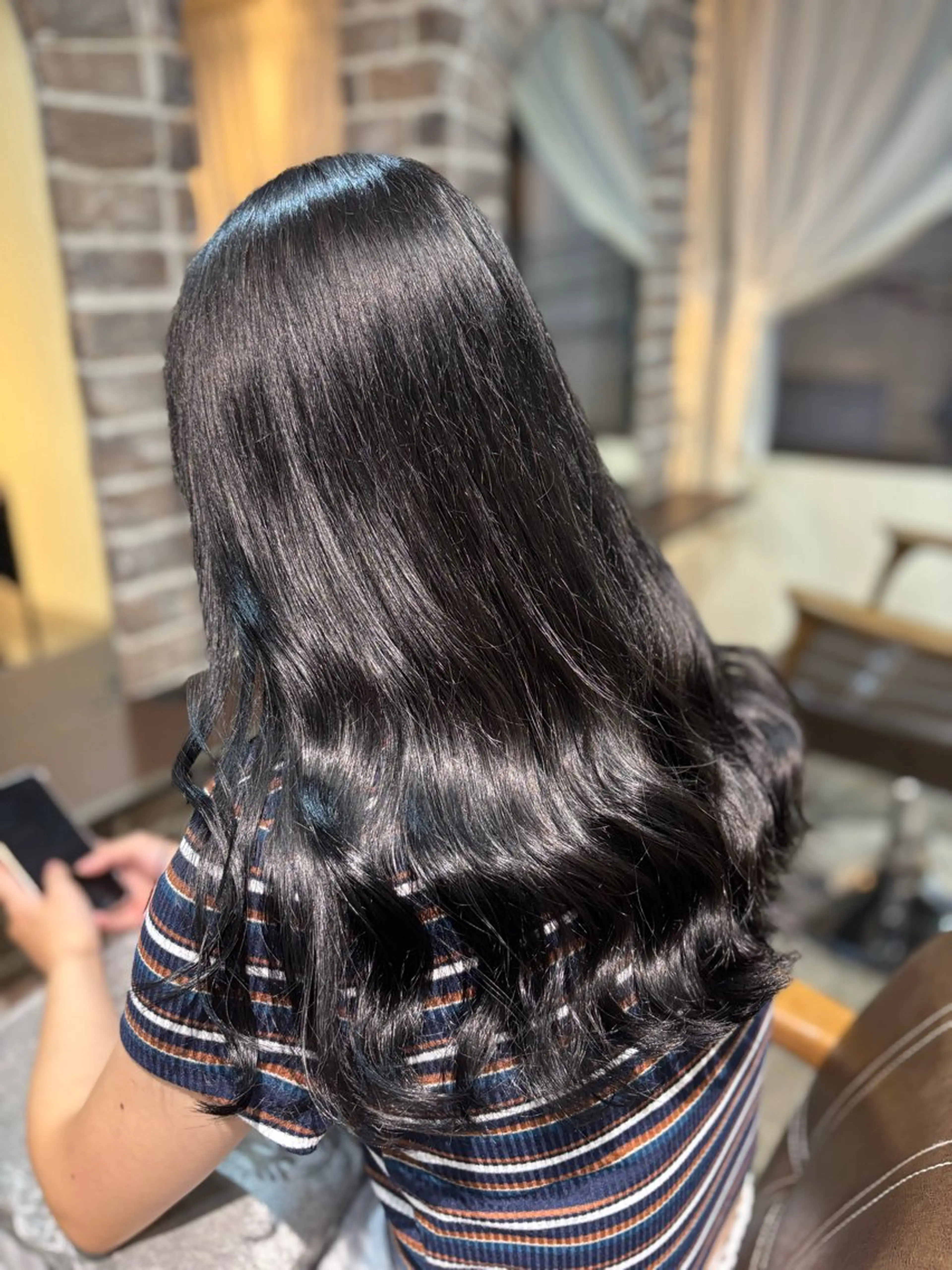 ロング カラー 黒髪 ブルーカラー ブルーブラック ヘアカラー トリートメント カラーモデル/ 川野秀真のヘアスタイル