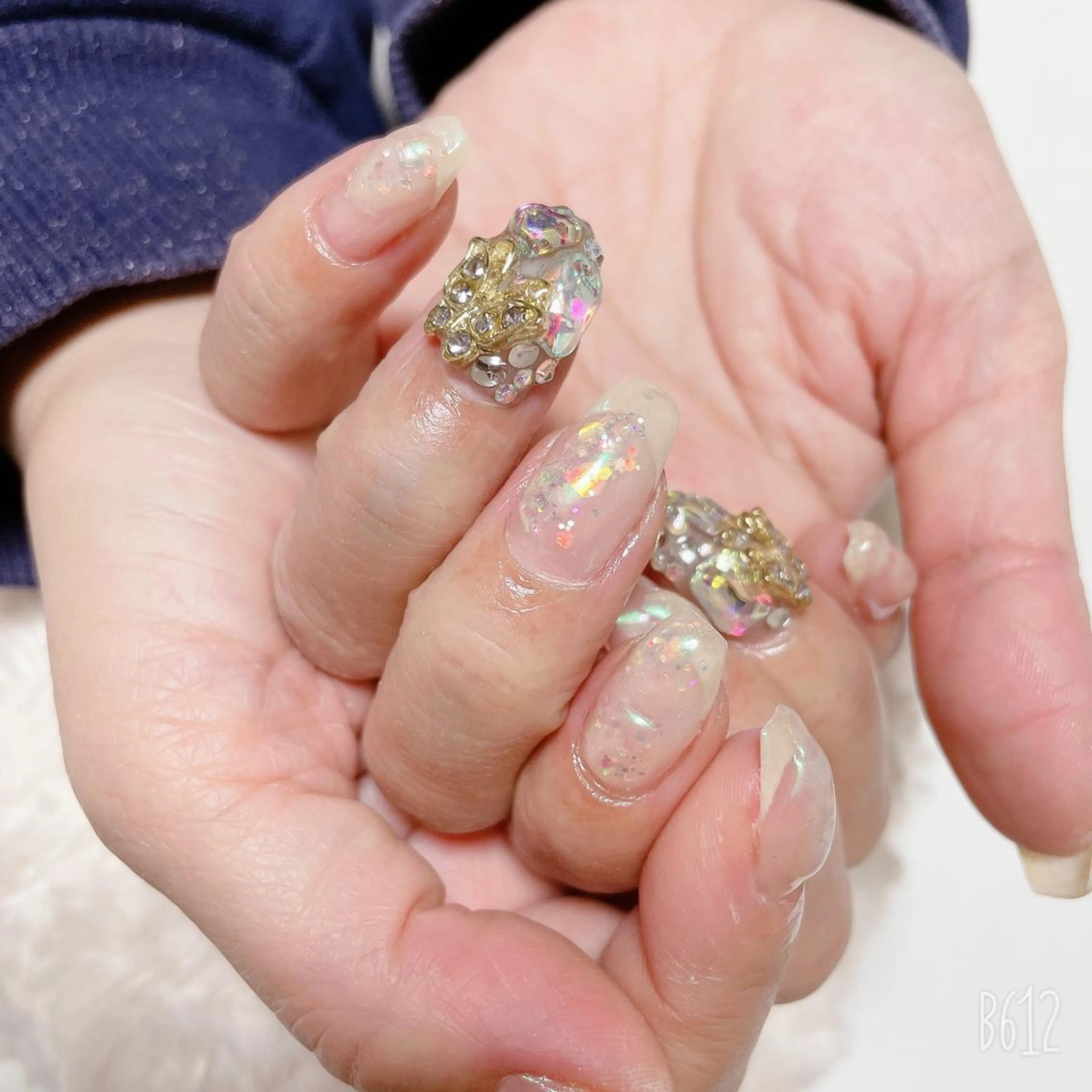 ネイル The Best Beauty受付担当のヘアスタイル