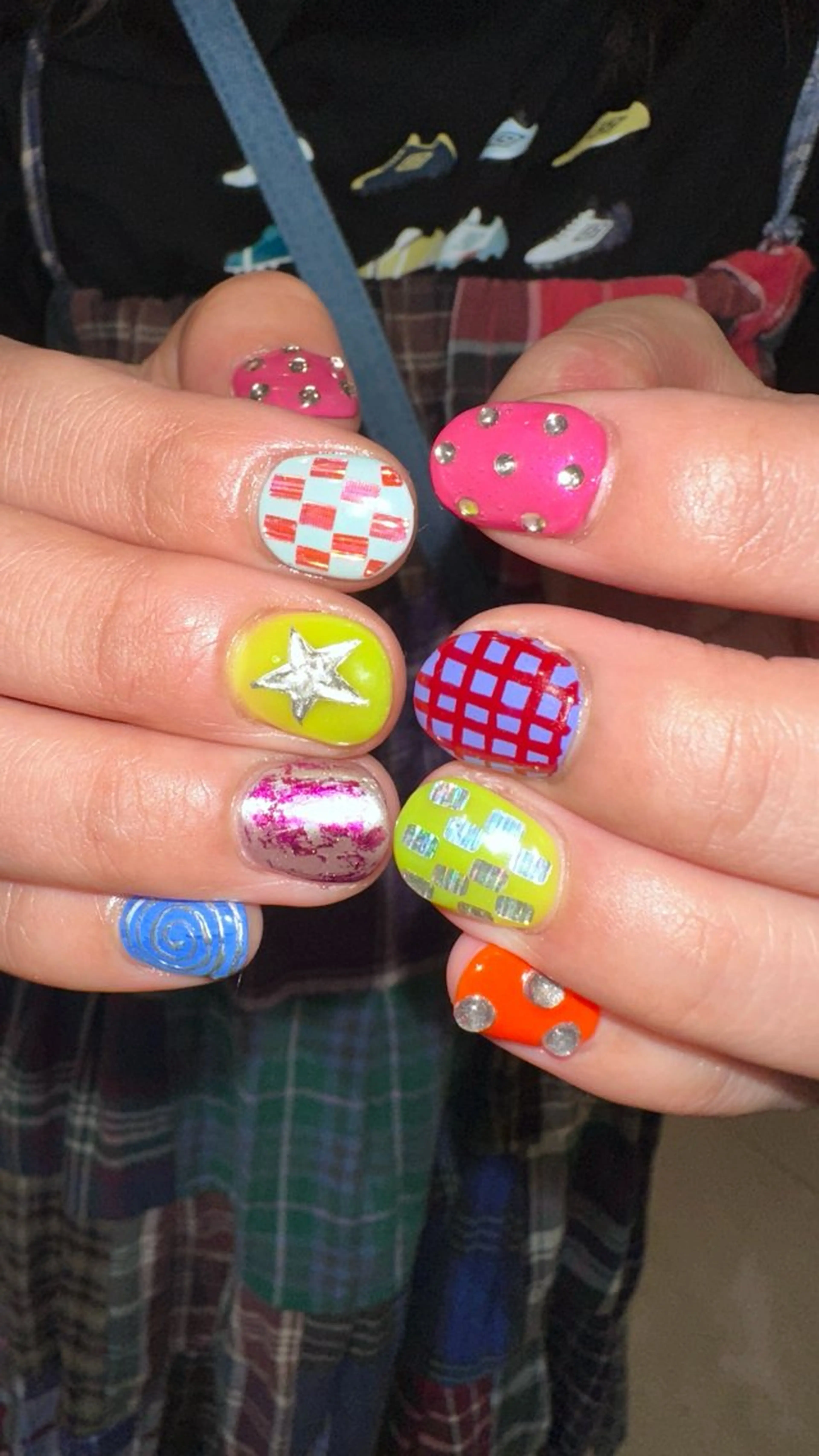 ネイル ハンドネイル 👽個性派ネイル🎀 komachiのヘアスタイル