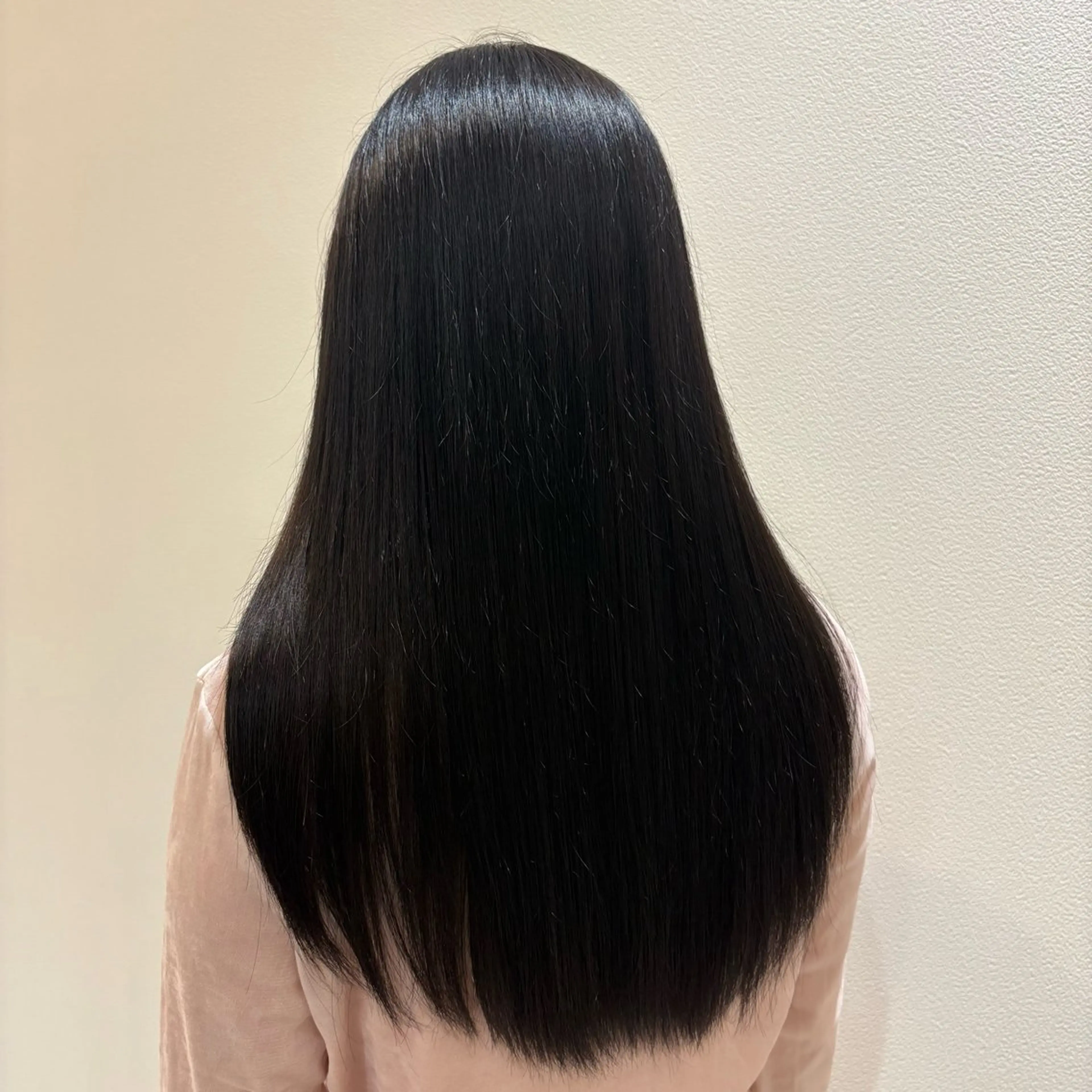 ロング ツヅキ マスミのヘアスタイル