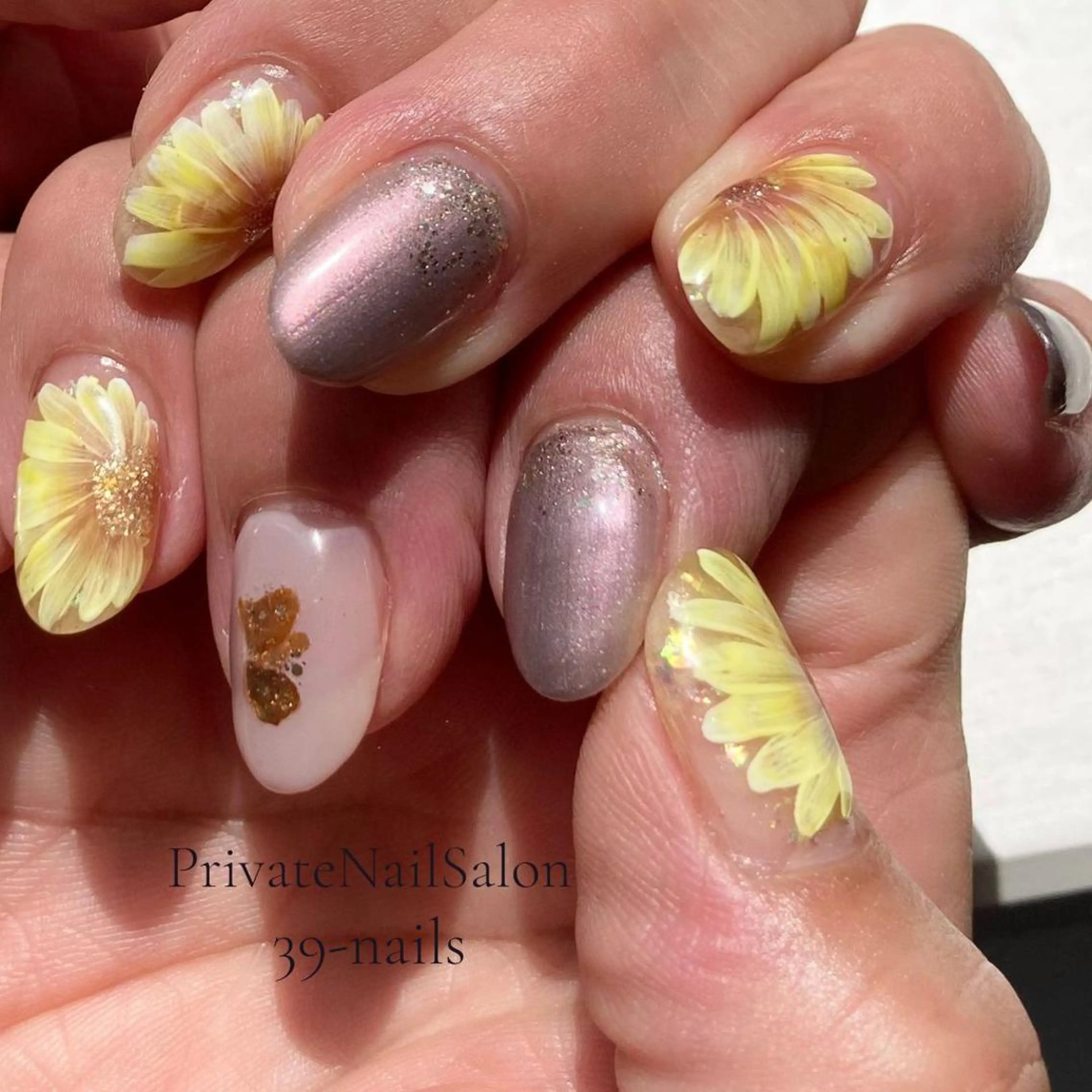 ネイル ジェルネイル ニュアンスネイル オフィスネイル パラジェル 夏ネイル 39-nails EharaMikuのネイルデザイン