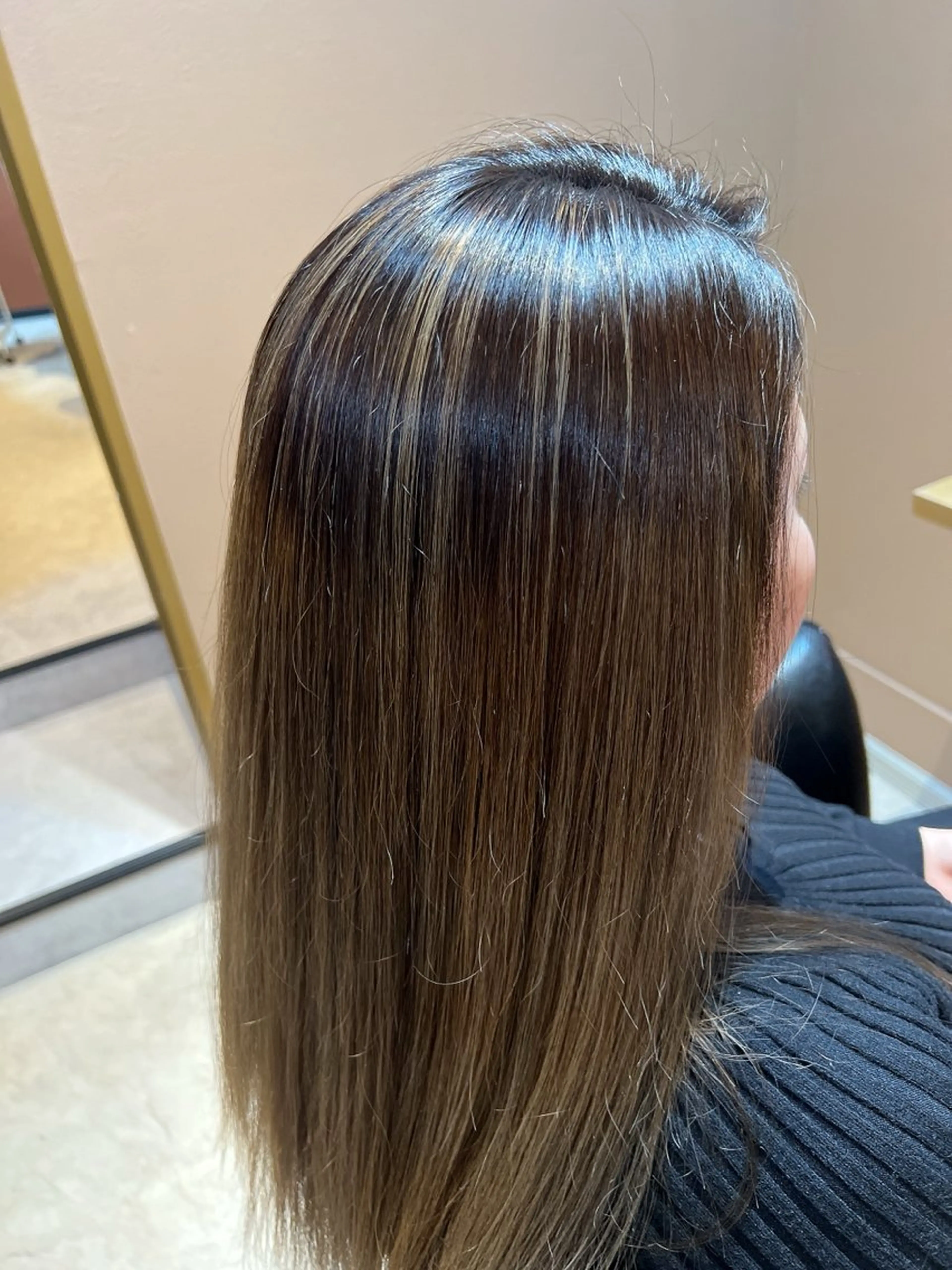 ロング カラー バレイヤージュ ハイライトカラー ハイライト レイヤーカット keita💫暖色系 💫ハイトーン💫のヘアスタイル