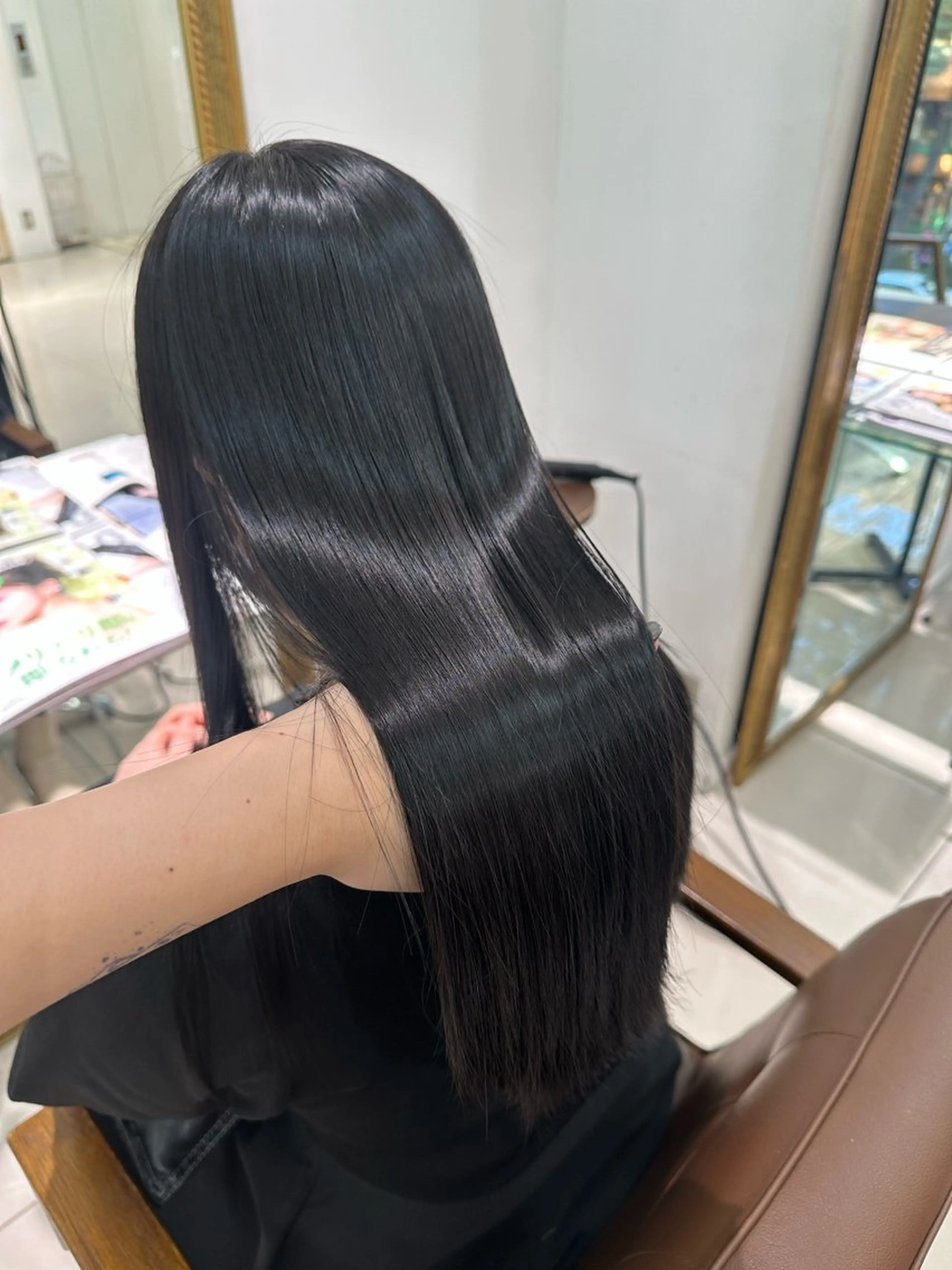 ロング カラー ヘアカラー トリートメント 髪質改善透明感カラー 🩶Nanakoのヘアスタイル