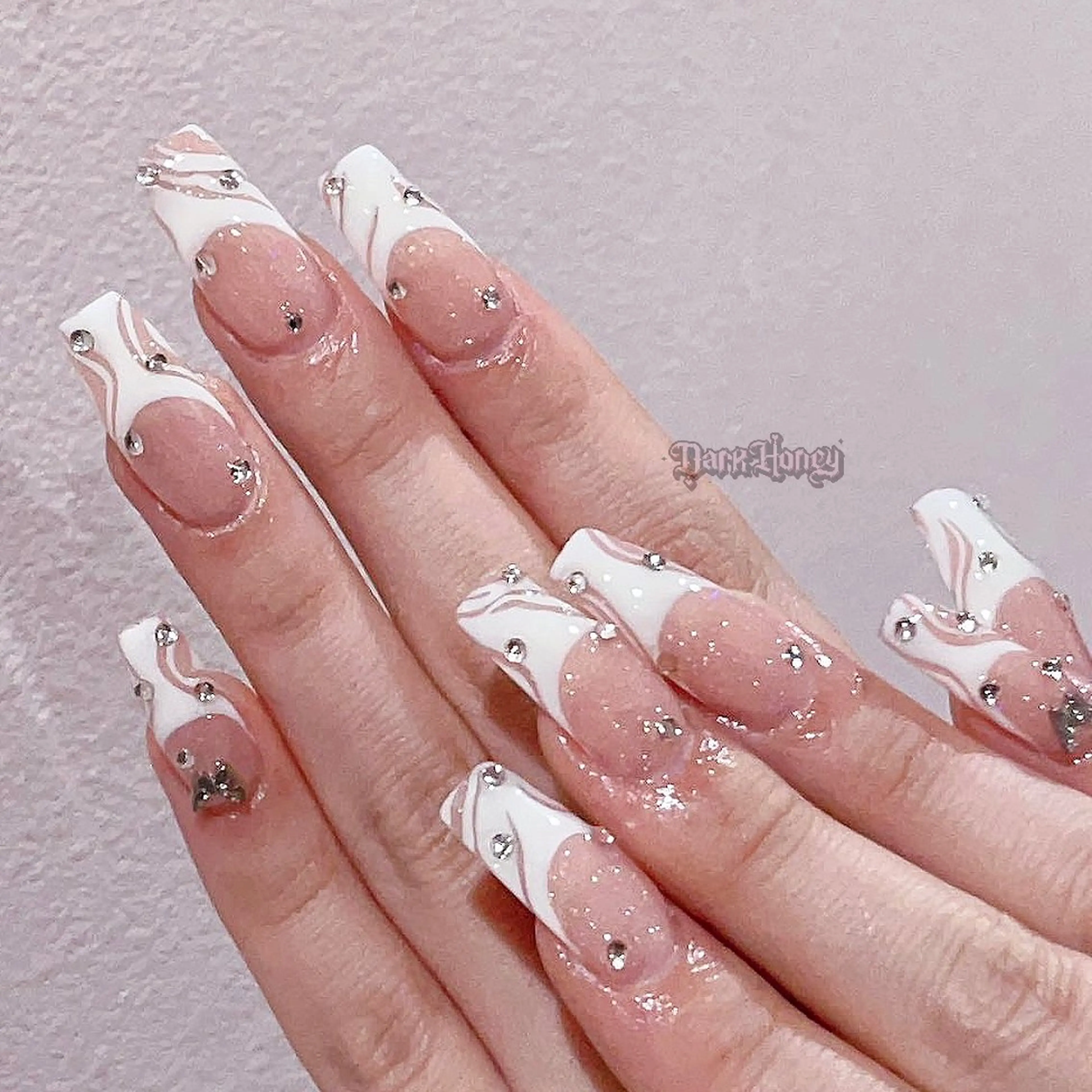 ネイル Dark honey スカルプ専門原宿店のネイルデザイン