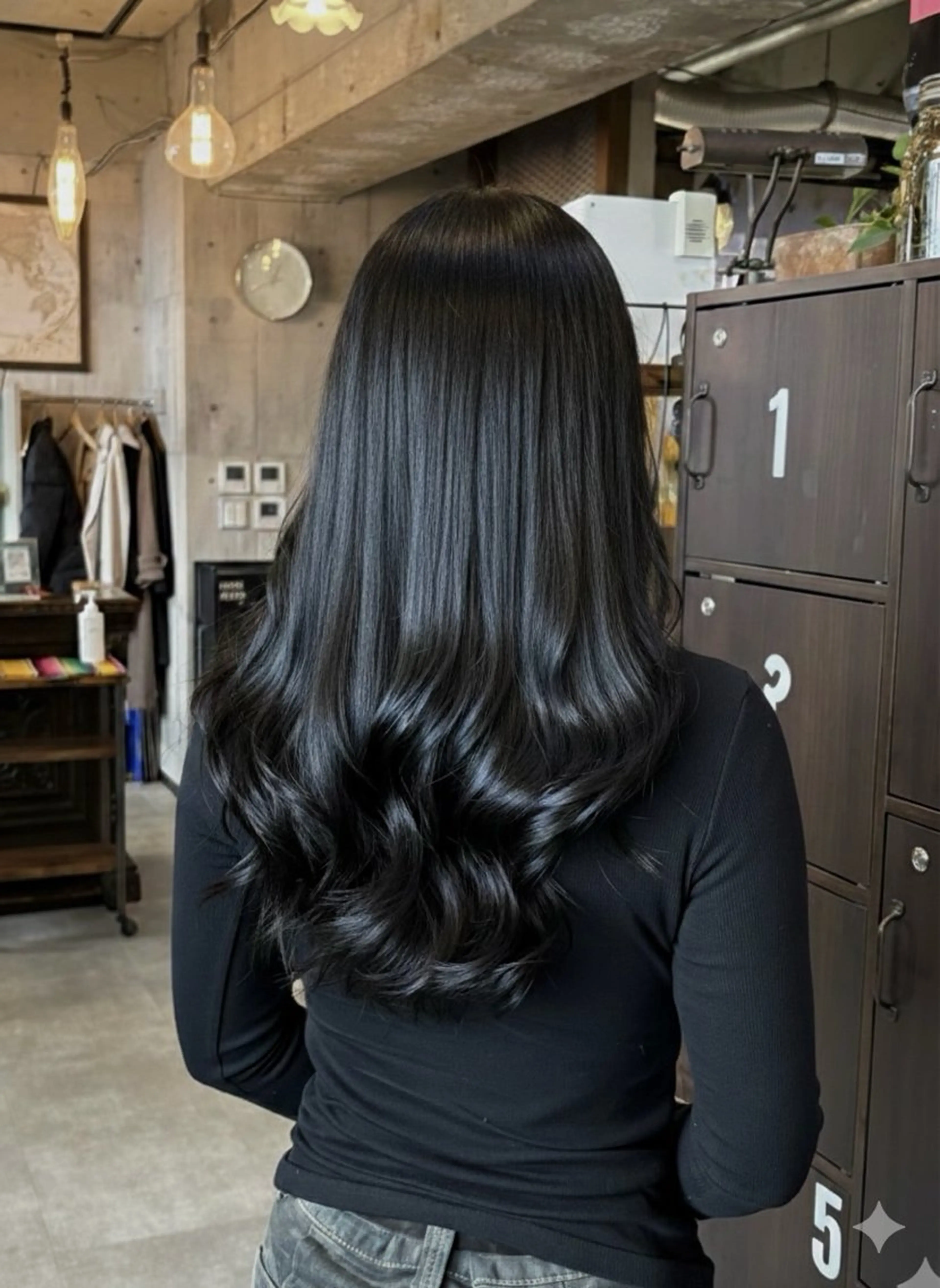 カラー 黒髪 ヘアカラー トリートメント 竹内 春奈のヘアスタイル