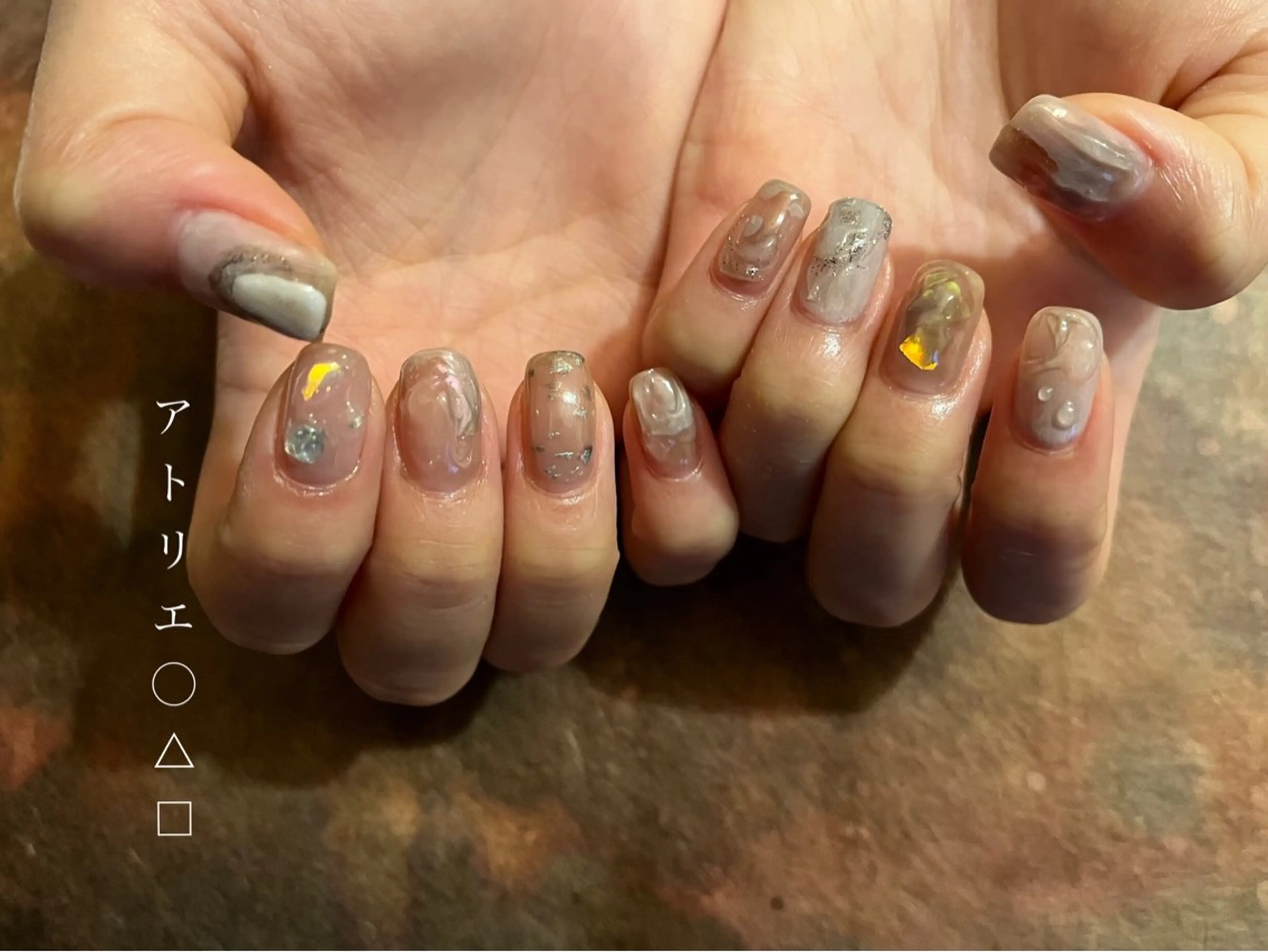 ネイル ハンドネイル アトリエ ○△□のネイルデザイン