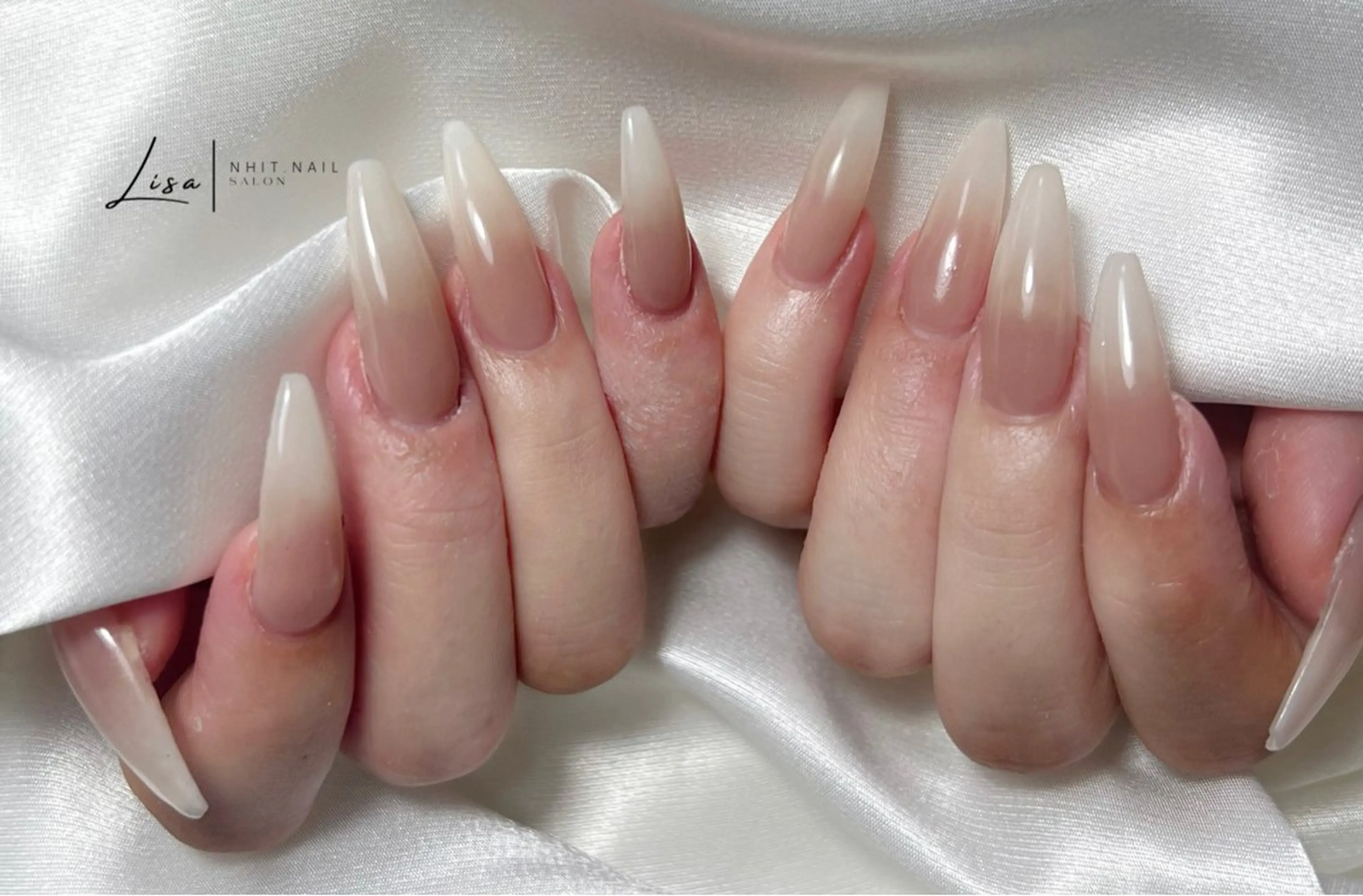 【自爪】グラデーション/フレンチネイル(オフ＋¥500)の写真