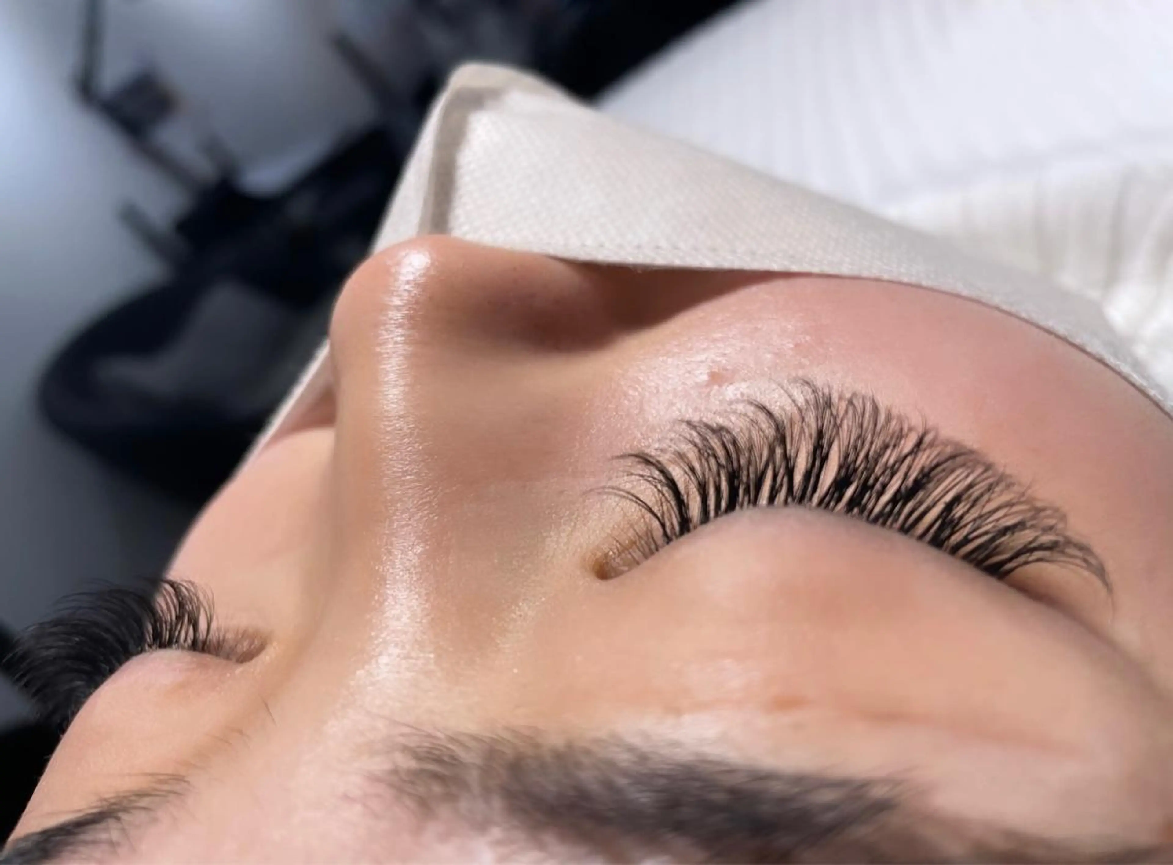 SESUNNY セサニー　SEIRAのマツエク・マツパデザイン