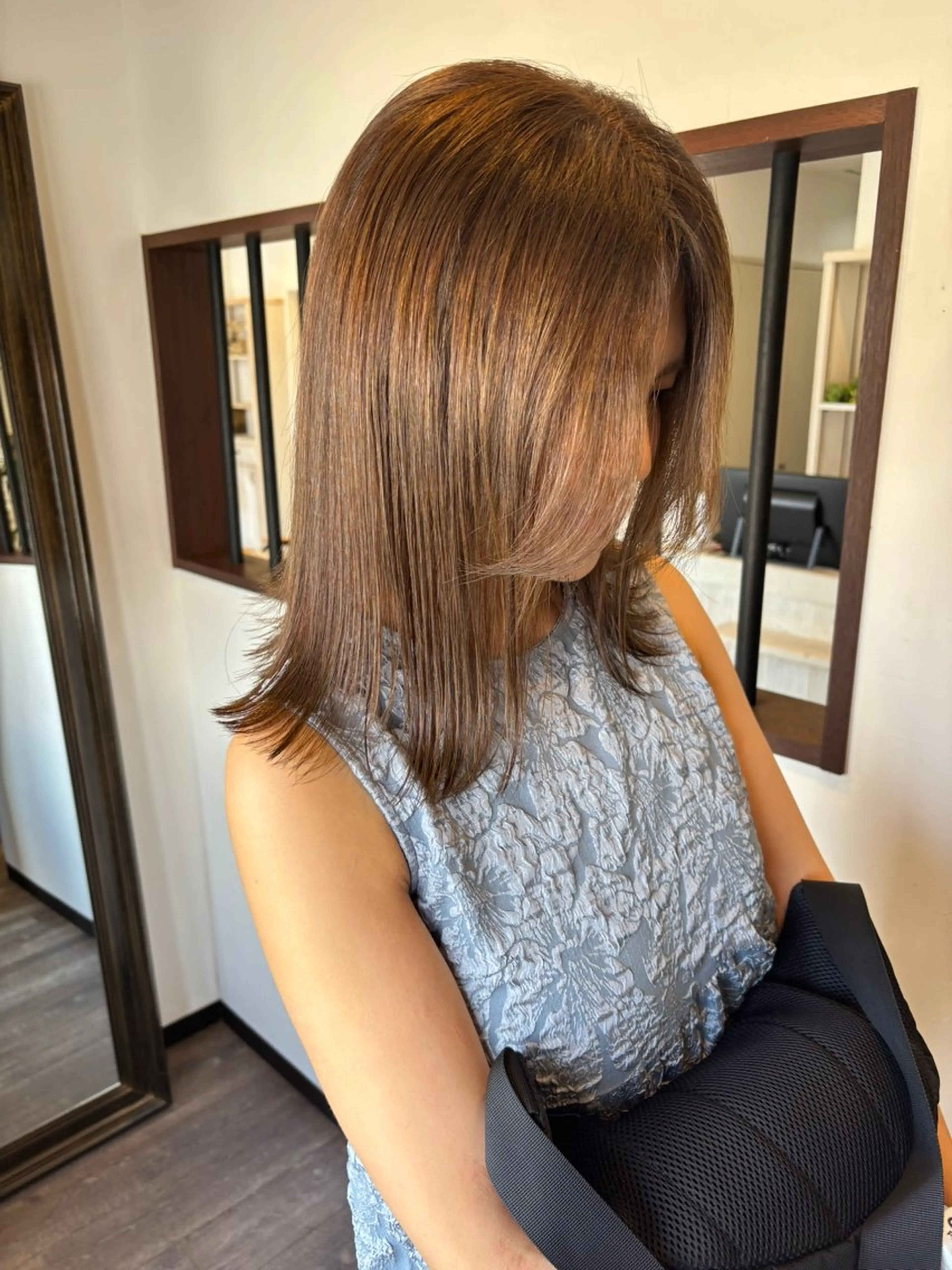 ミディアム カット ヘアカラー 勝田 沙耶のヘアスタイル