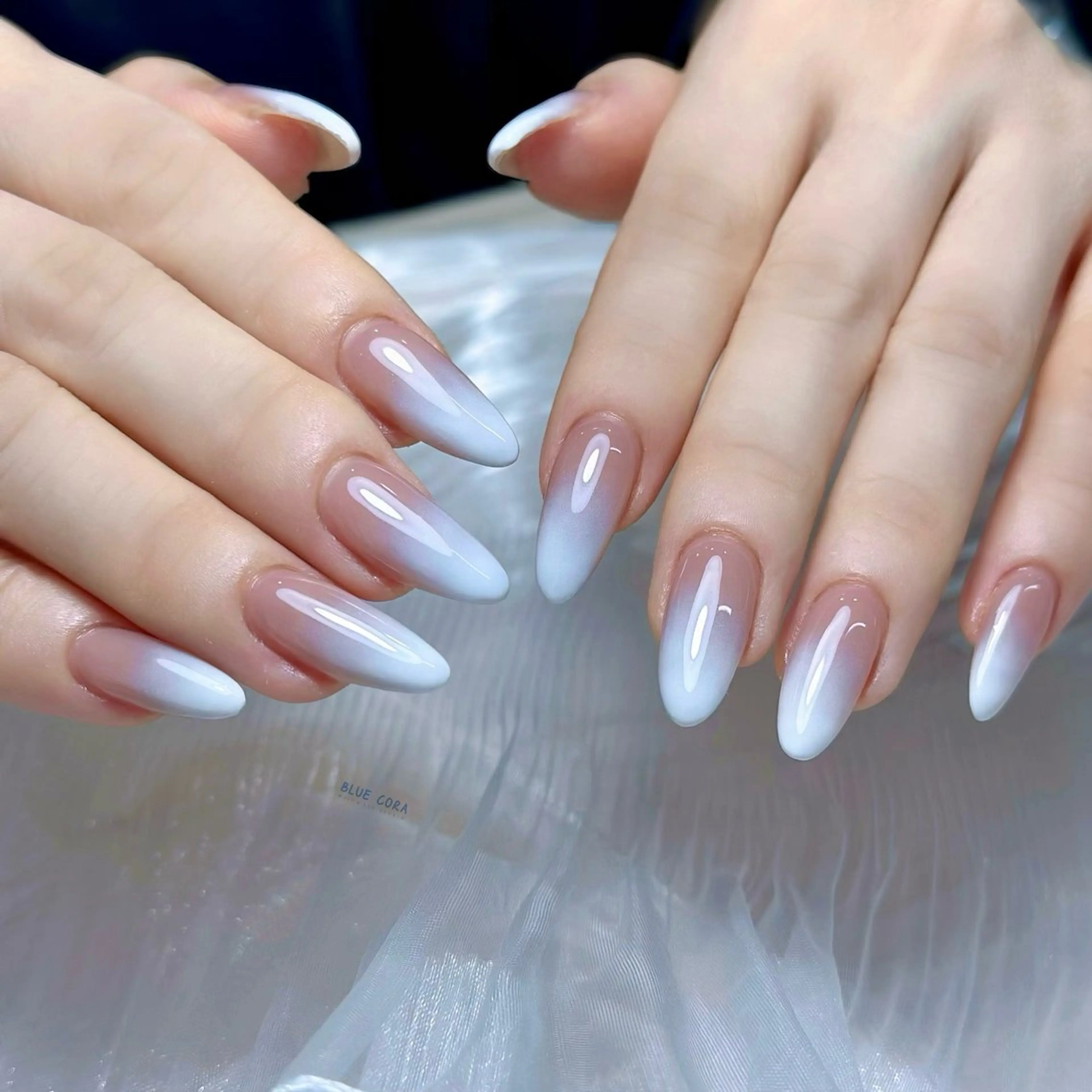 ネイル クリアネイル ハンドネイル ハンドケア BLUE CORA所属・BLUE CORAのネイルデザイン