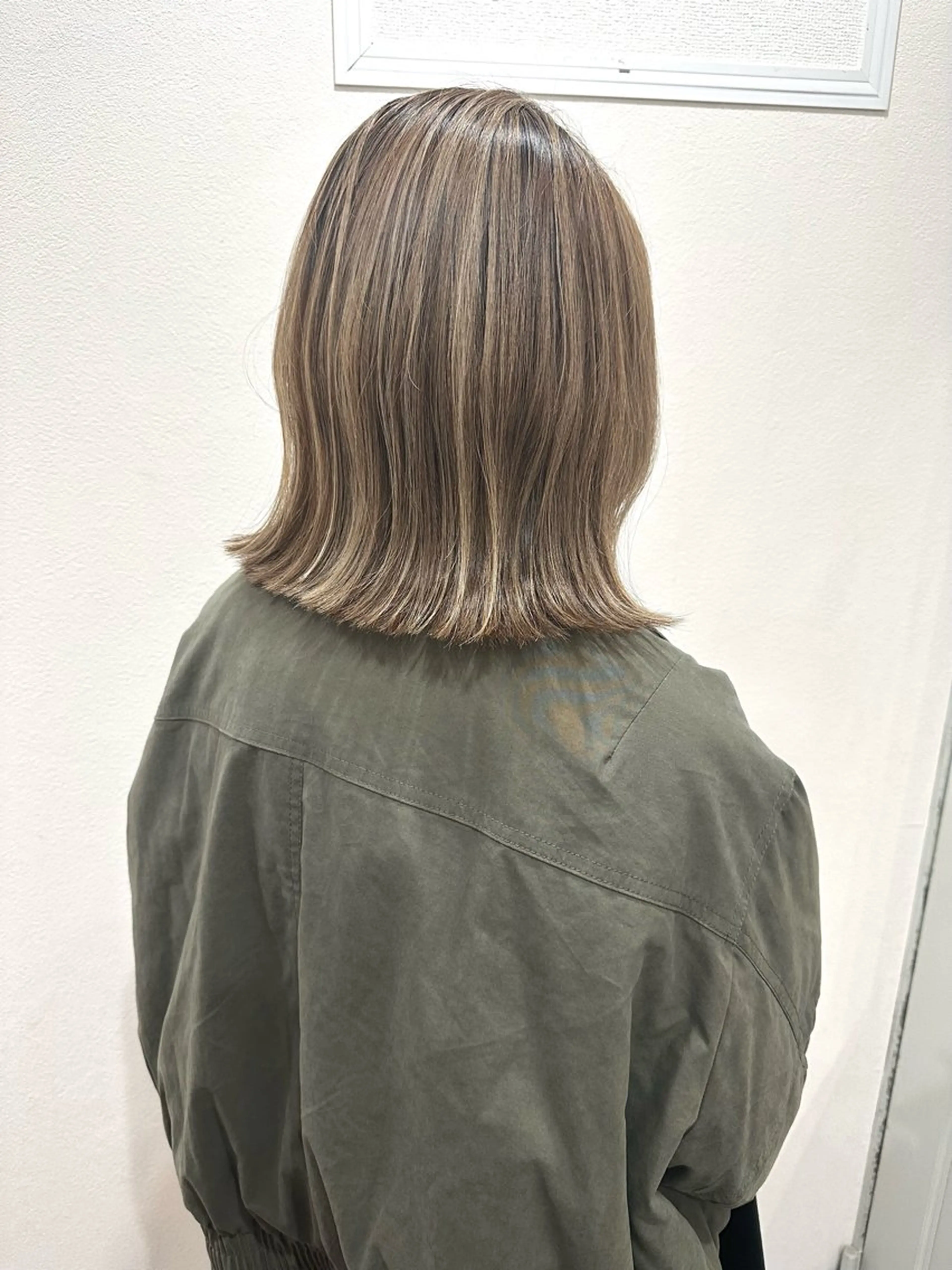 ミディアム カラー ハイライトカラー ハイライト カット ヘアカラー トリートメント 2nd所属・🤍2nd🤍田所 美希のヘアスタイル