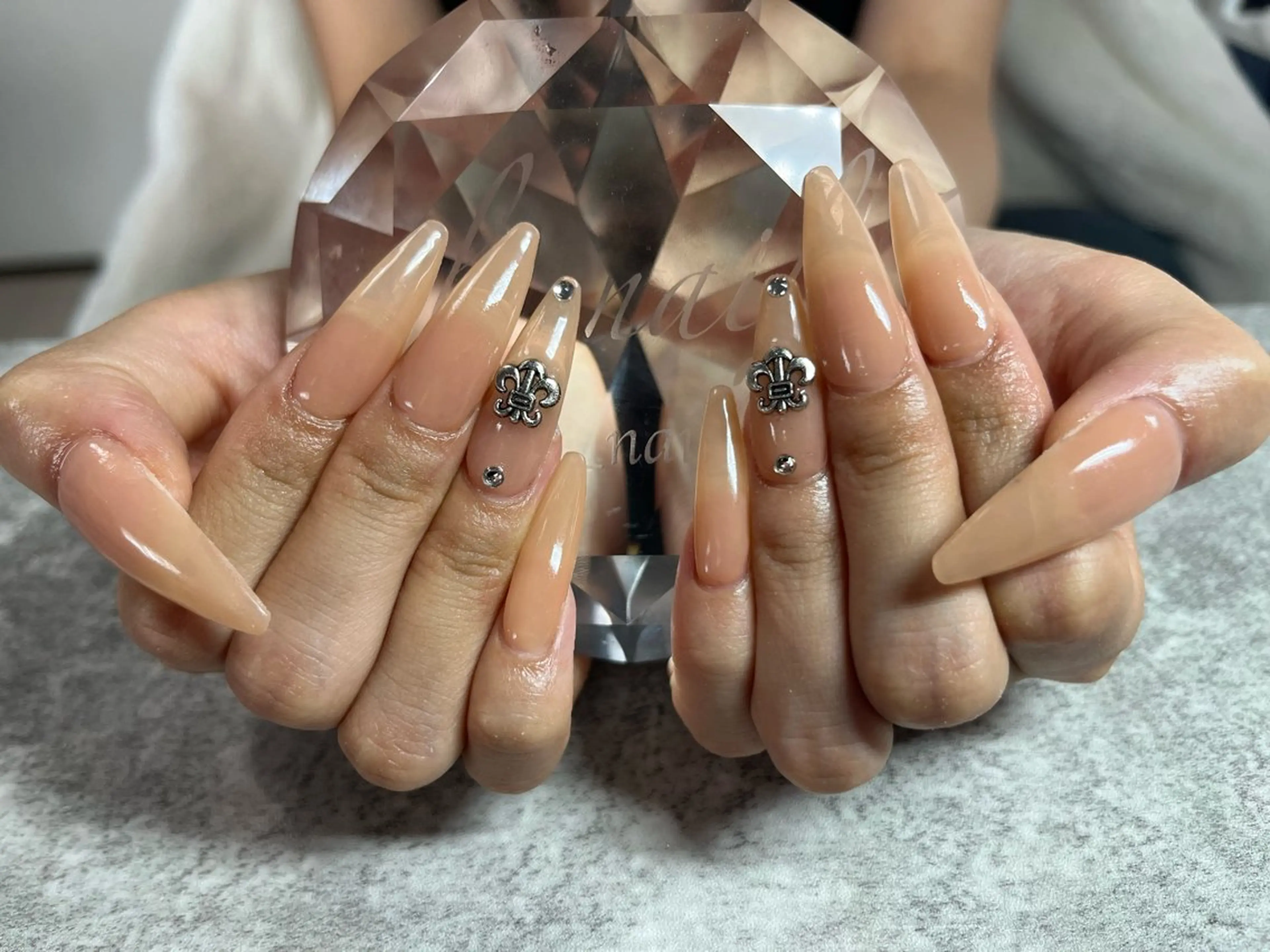 ネイル シンプルネイル ネイルチップ 佐野 愛美のエステ・リラクイメージ