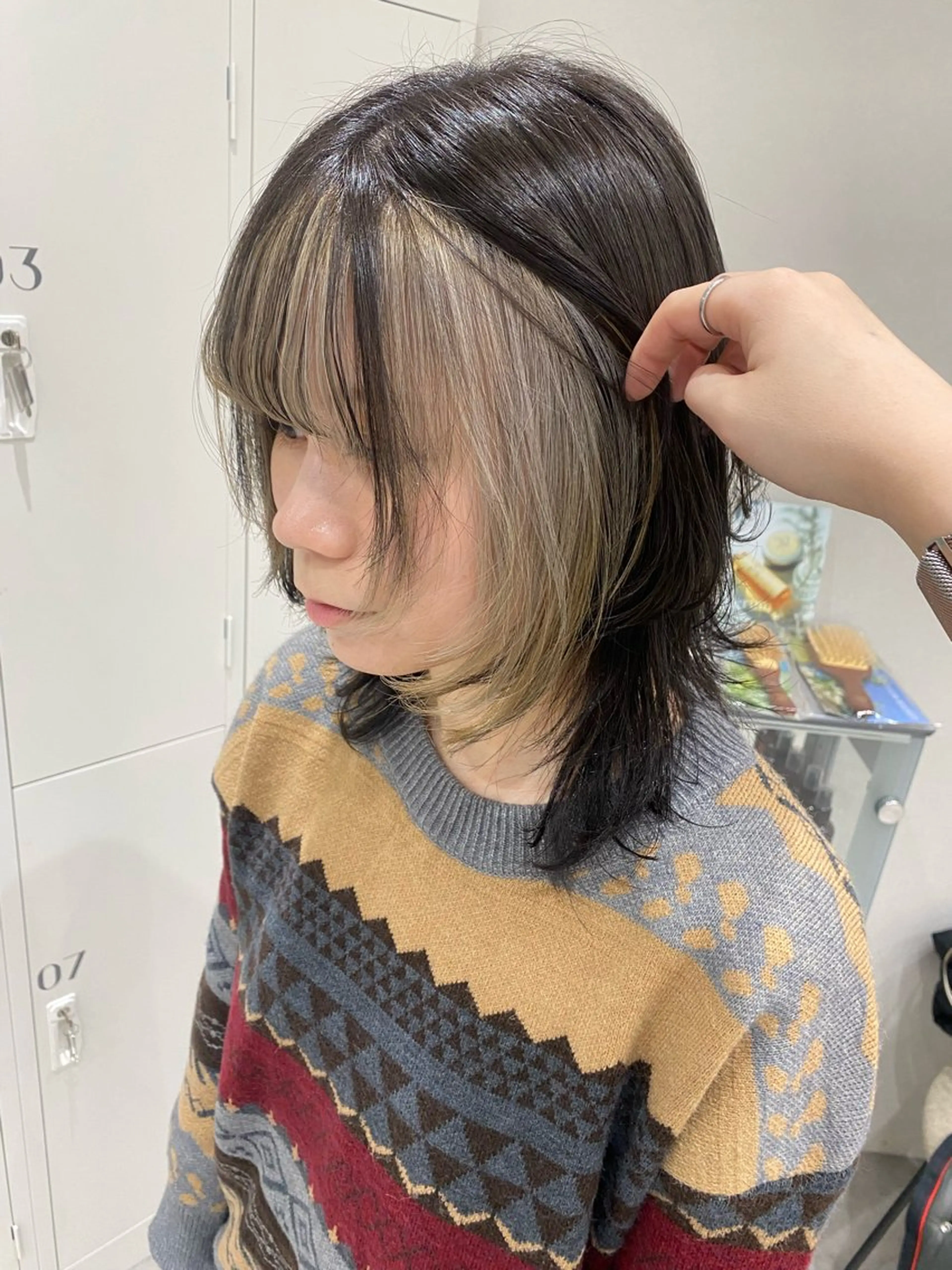 ミディアム カラー ヘアアレンジ ベージュカラー ブリーチ ホワイトベージュ ヘアカラー ボブ /ニュアンス/ satomi🧸💖のヘアスタイル