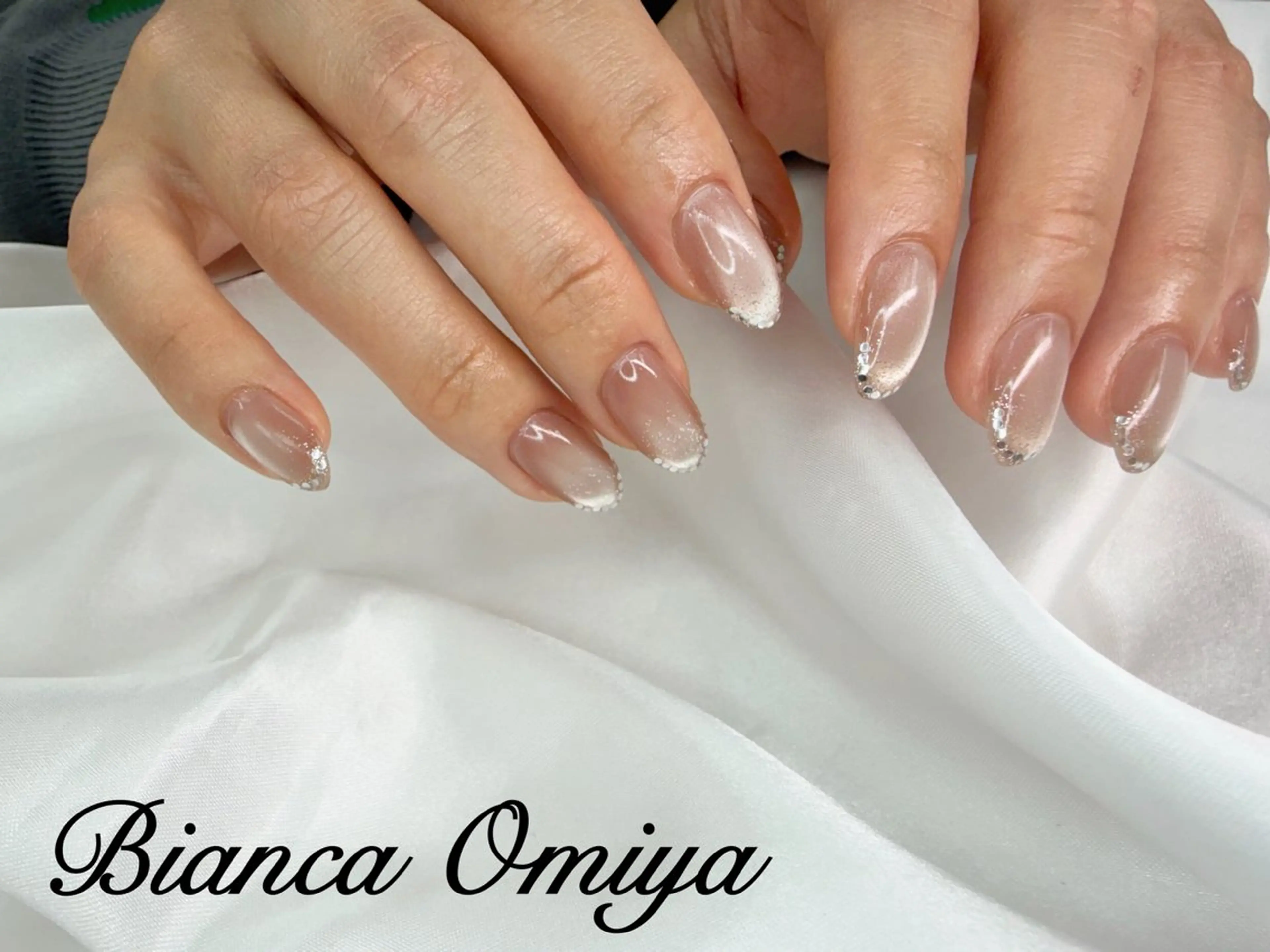 ネイル フラッシュネイル フレンチネイル ジェルネイル グラデーション マグネットネイル ハンドネイル 岩松 沙耶のネイルデザイン