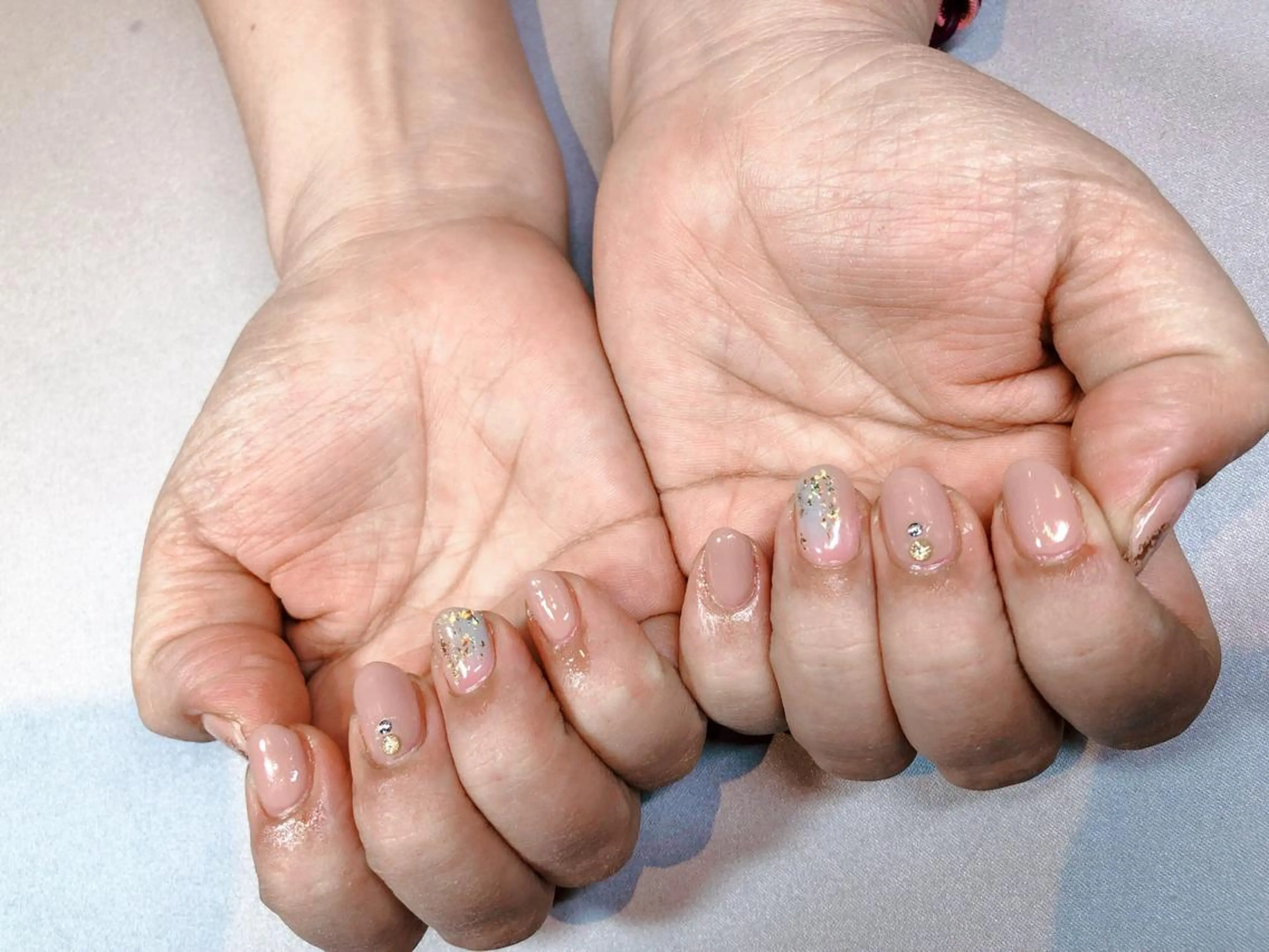 ネイル iiloo aromaworksのネイルデザイン