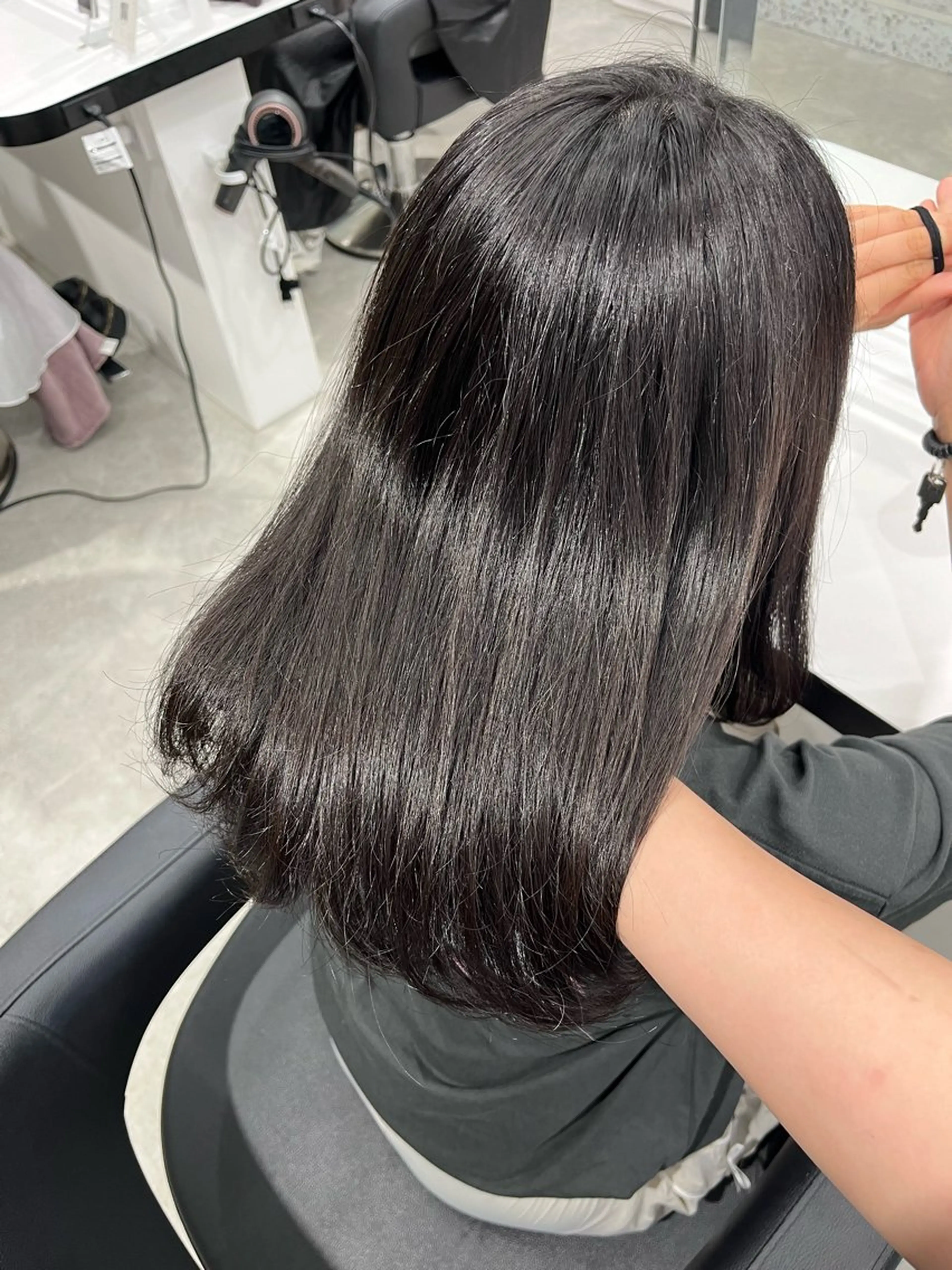 ミディアム カラー みう/仙台/暖色/ 艶髪/顔周りカット/のヘアスタイル