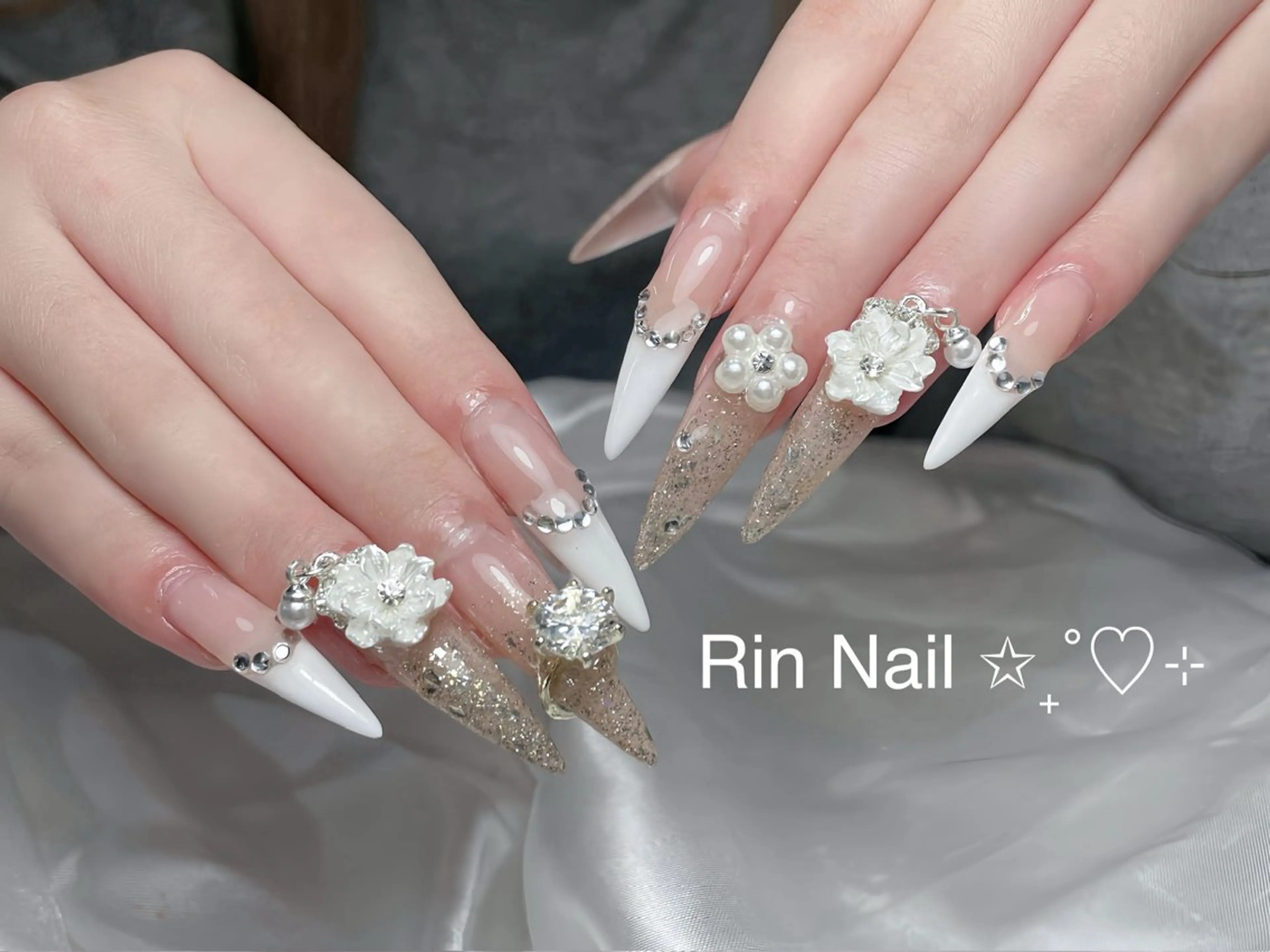 ネイル チークネイル フラッシュネイル フラワーネイル フットネイル ジェルネイル ハンドネイル Rin Nail Shinokuboのネイルデザイン