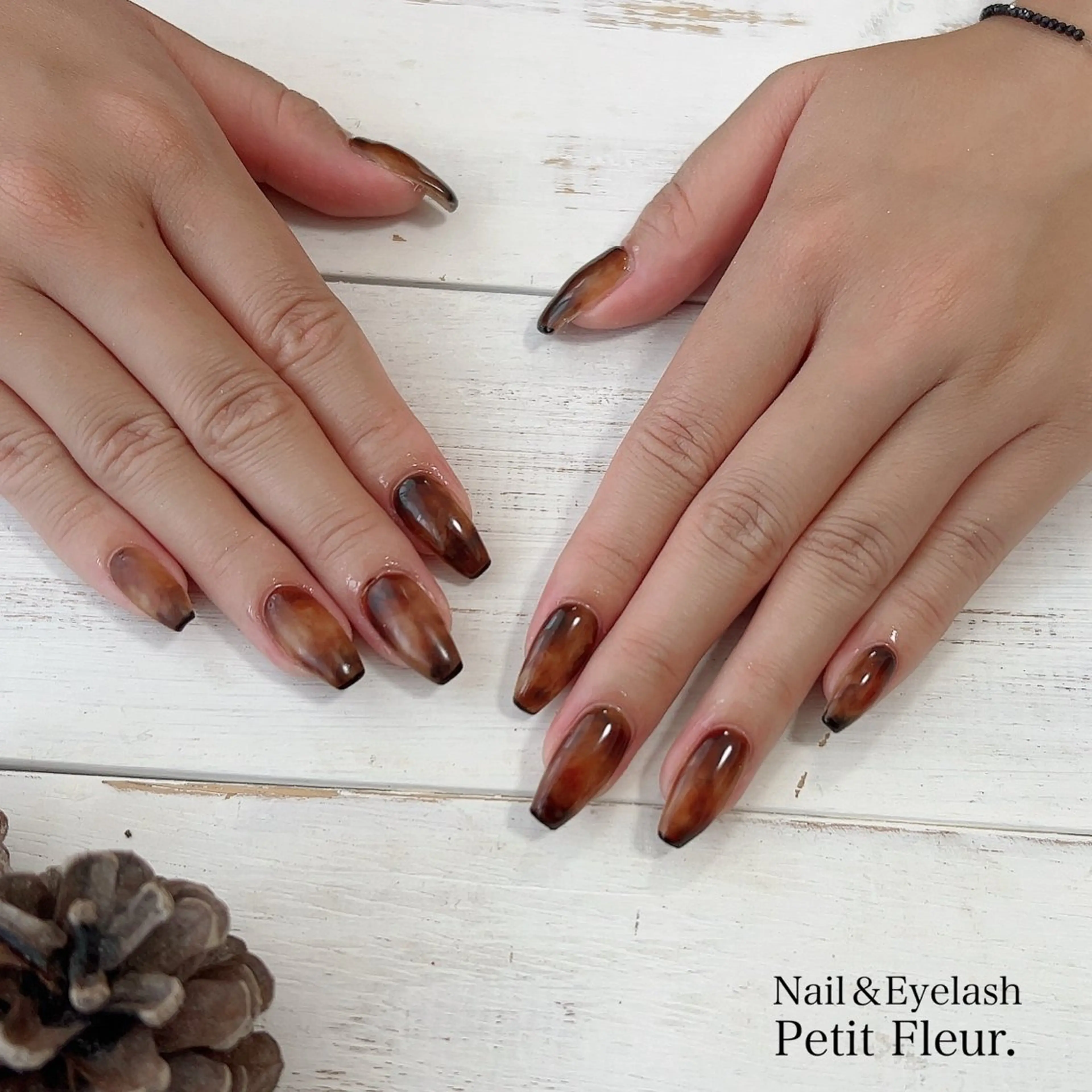 ネイル Petit Fleur所属・青柳 亜梨奈のマツエク・マツパデザイン