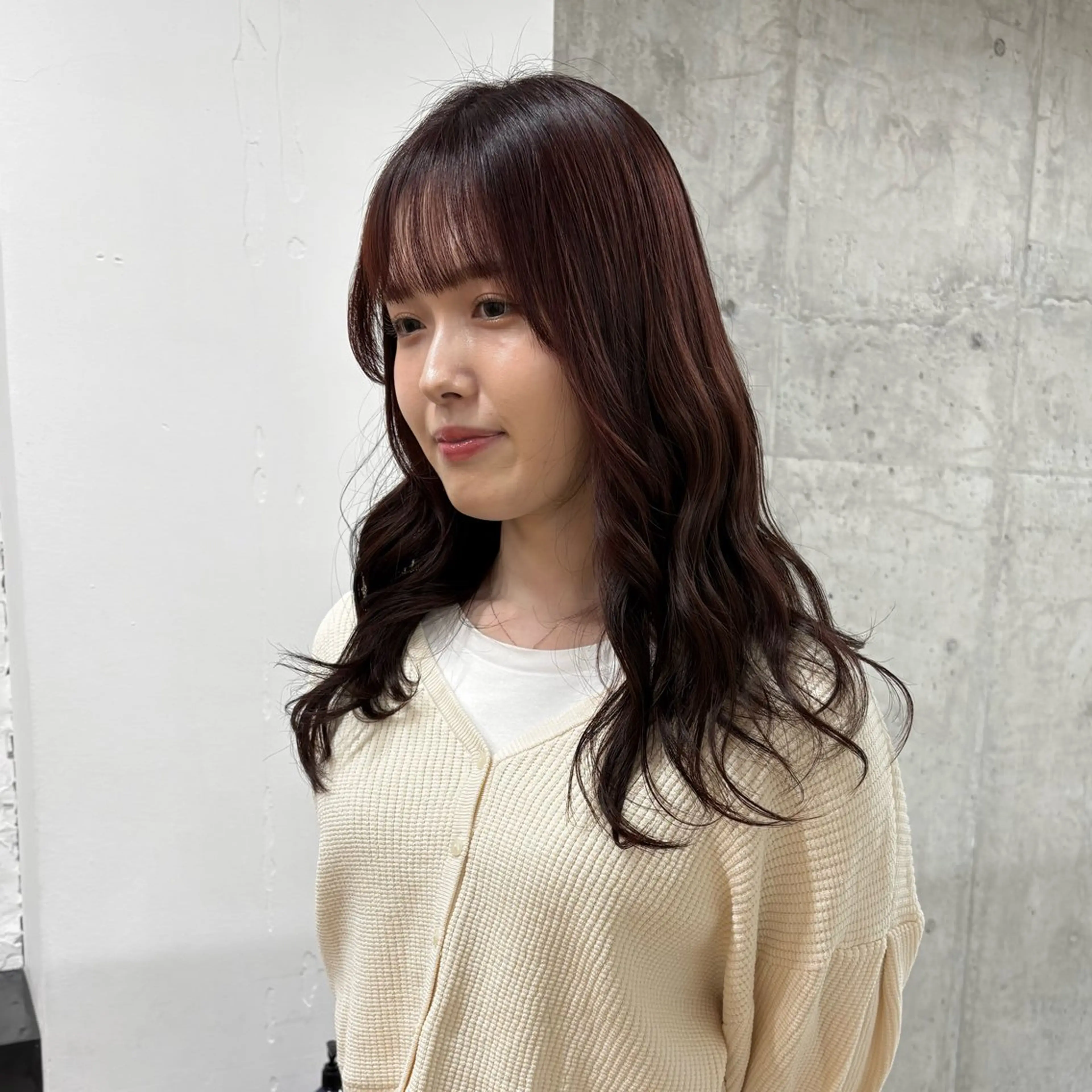 セミロング カラー カット ヘアカラー トリートメント mina / 透明感ベージュカラーのヘアスタイル