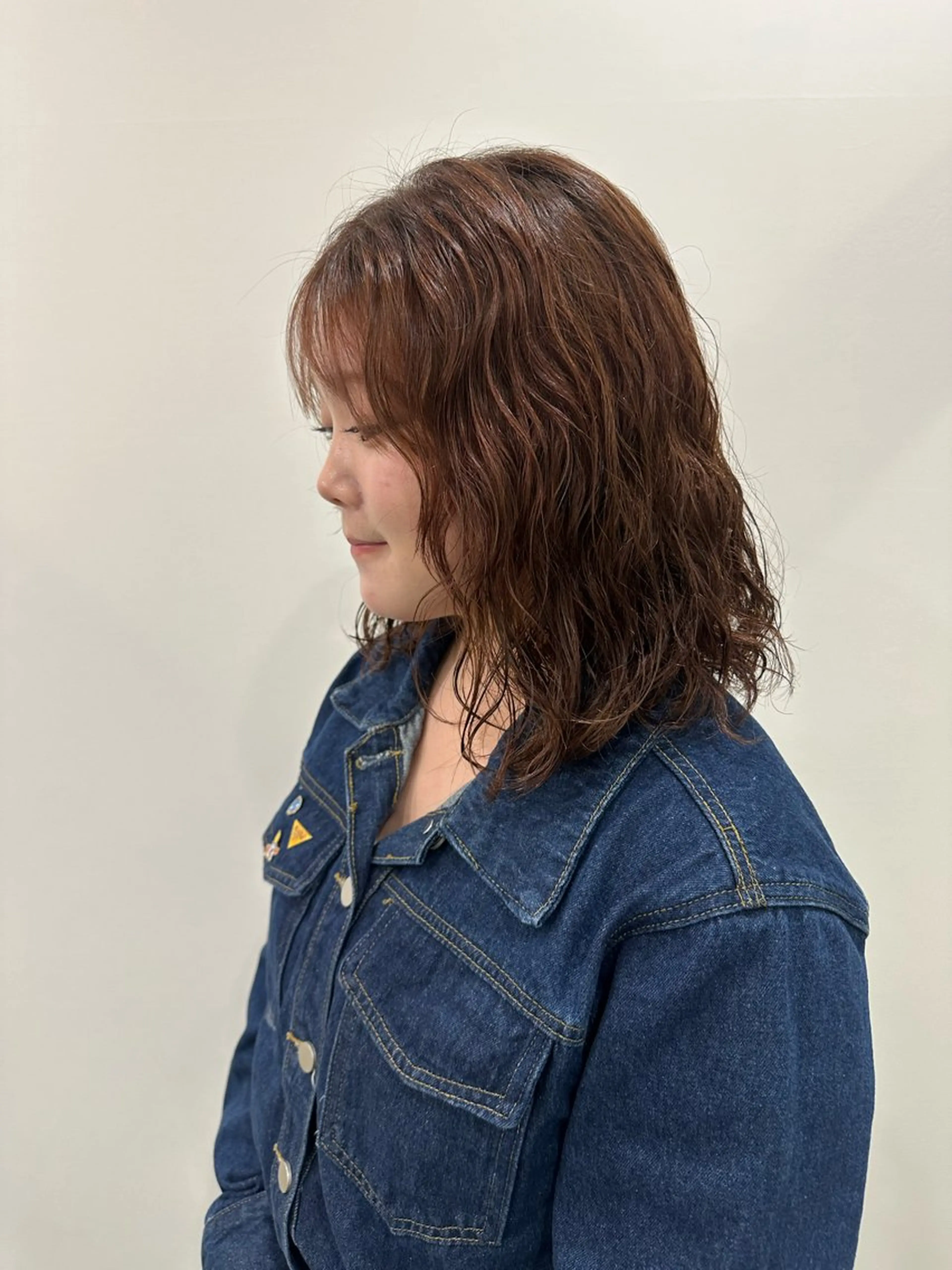 ミディアム カラー パーマ ブラウンカラー ピンクカラー ピンクブラウン レイヤー/ナチュラル 💐nao.のヘアスタイル