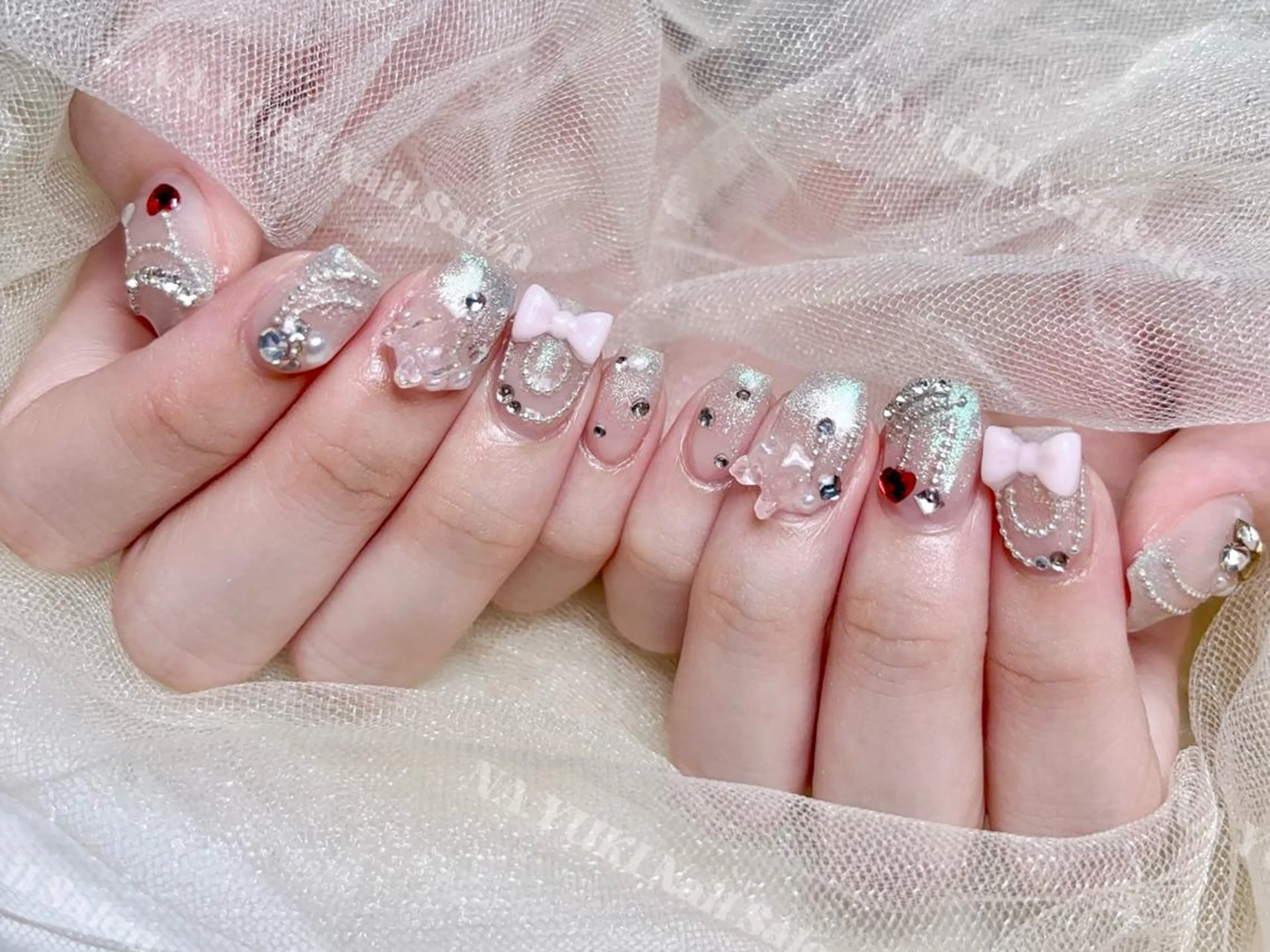 ネイル Queenie 🦋のネイルデザイン