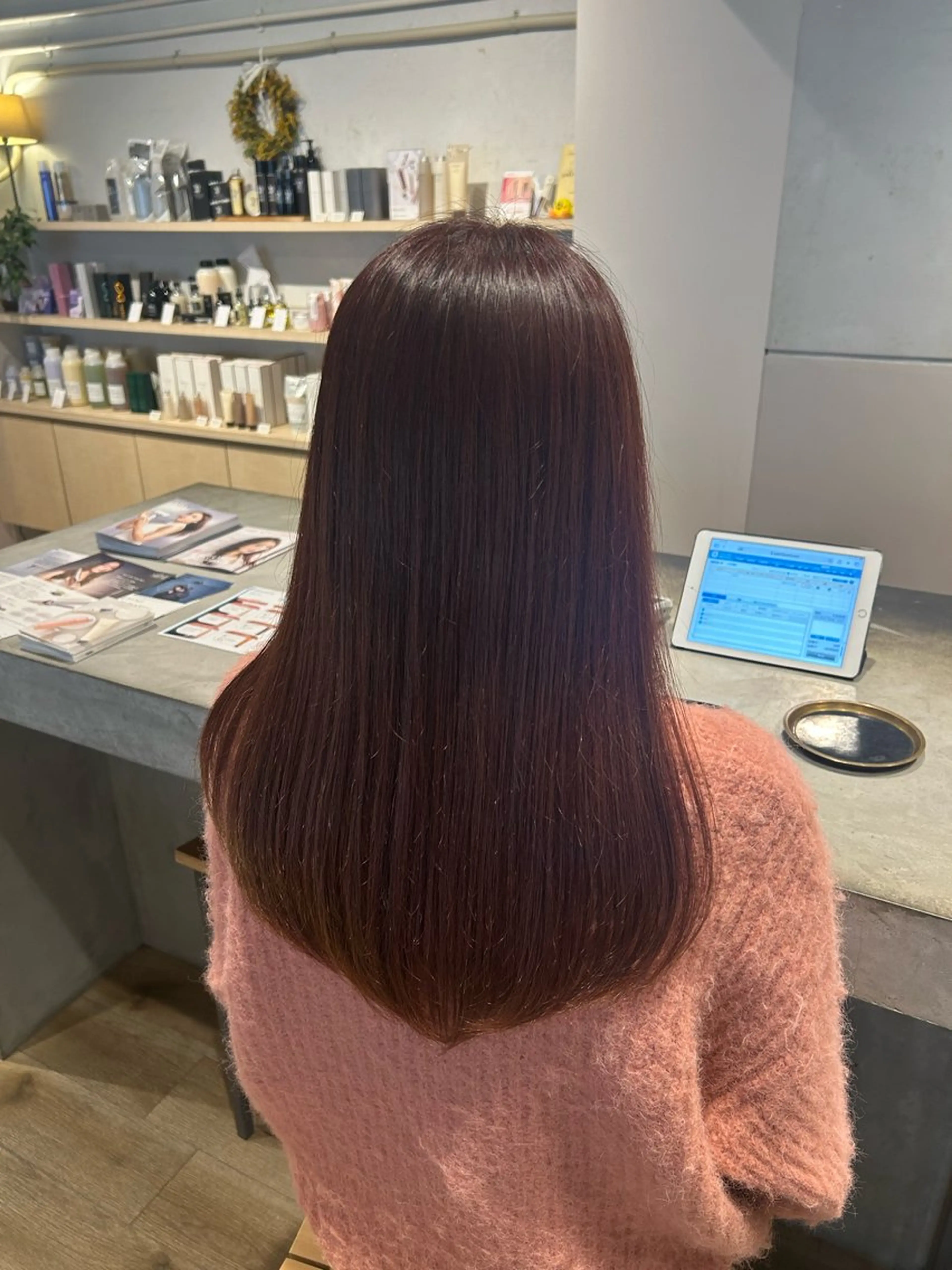 ロング カラー ブラウンカラー ピンクカラー ピンクブラウン ヘアカラー aina ⠀ ⠀ ⠀のヘアスタイル