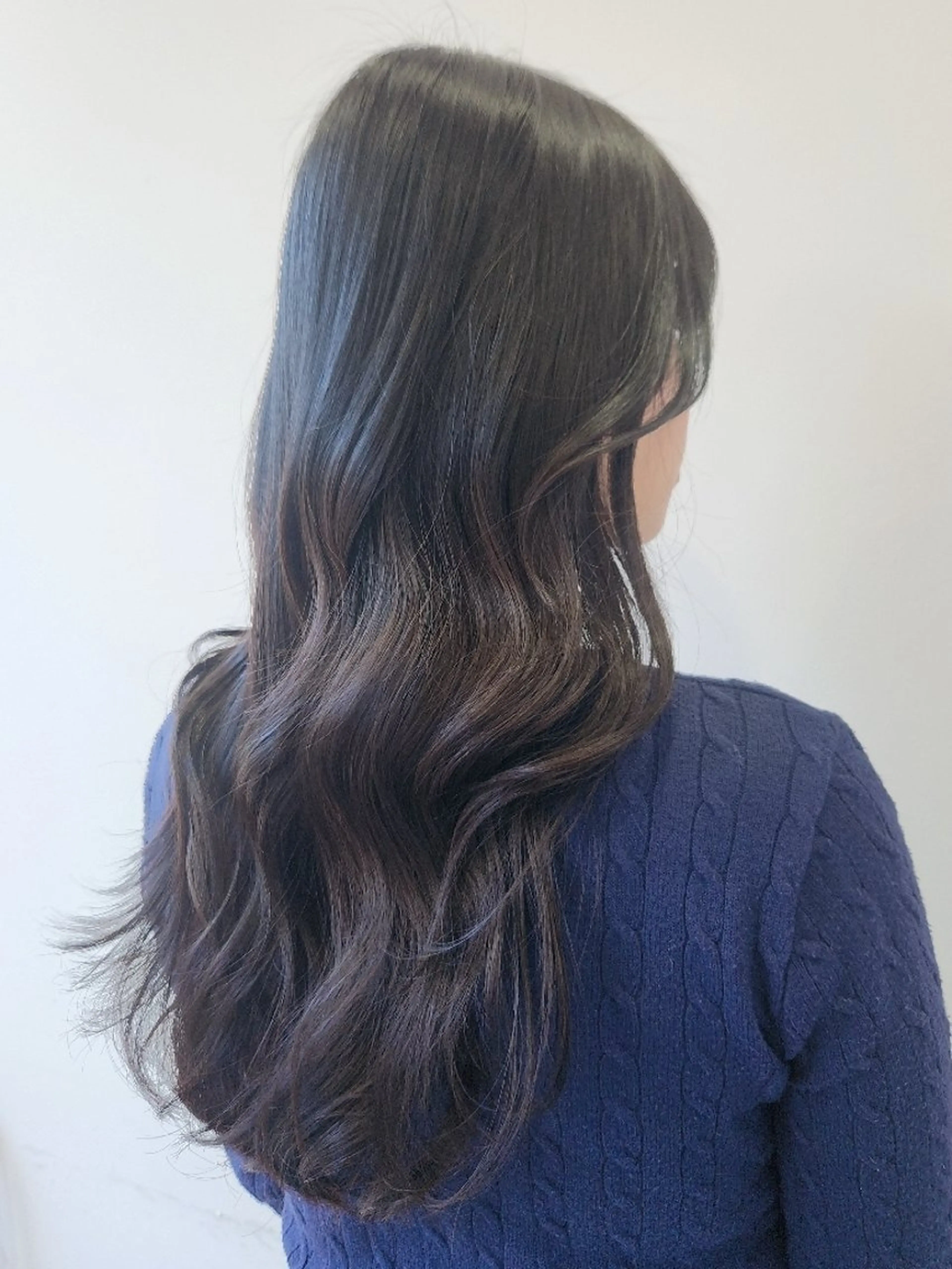 ロング アッシュ アッシュグレー カット ヘアカラー トリートメント Nanako。/韓国 ヘア/顔周りカットのヘアスタイル