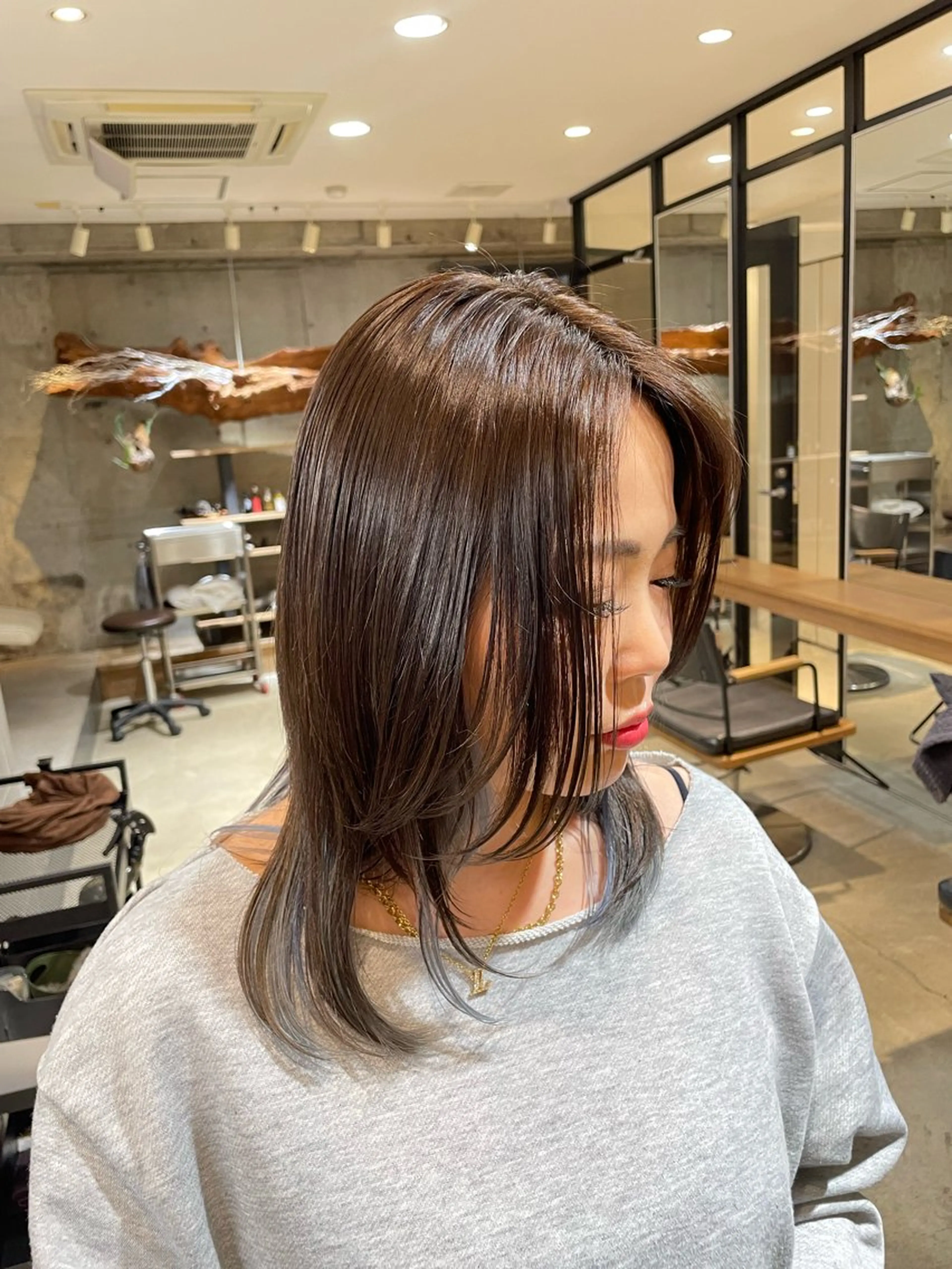 ミディアム カラー ヘアカラー 頼金 愛海のヘアスタイル