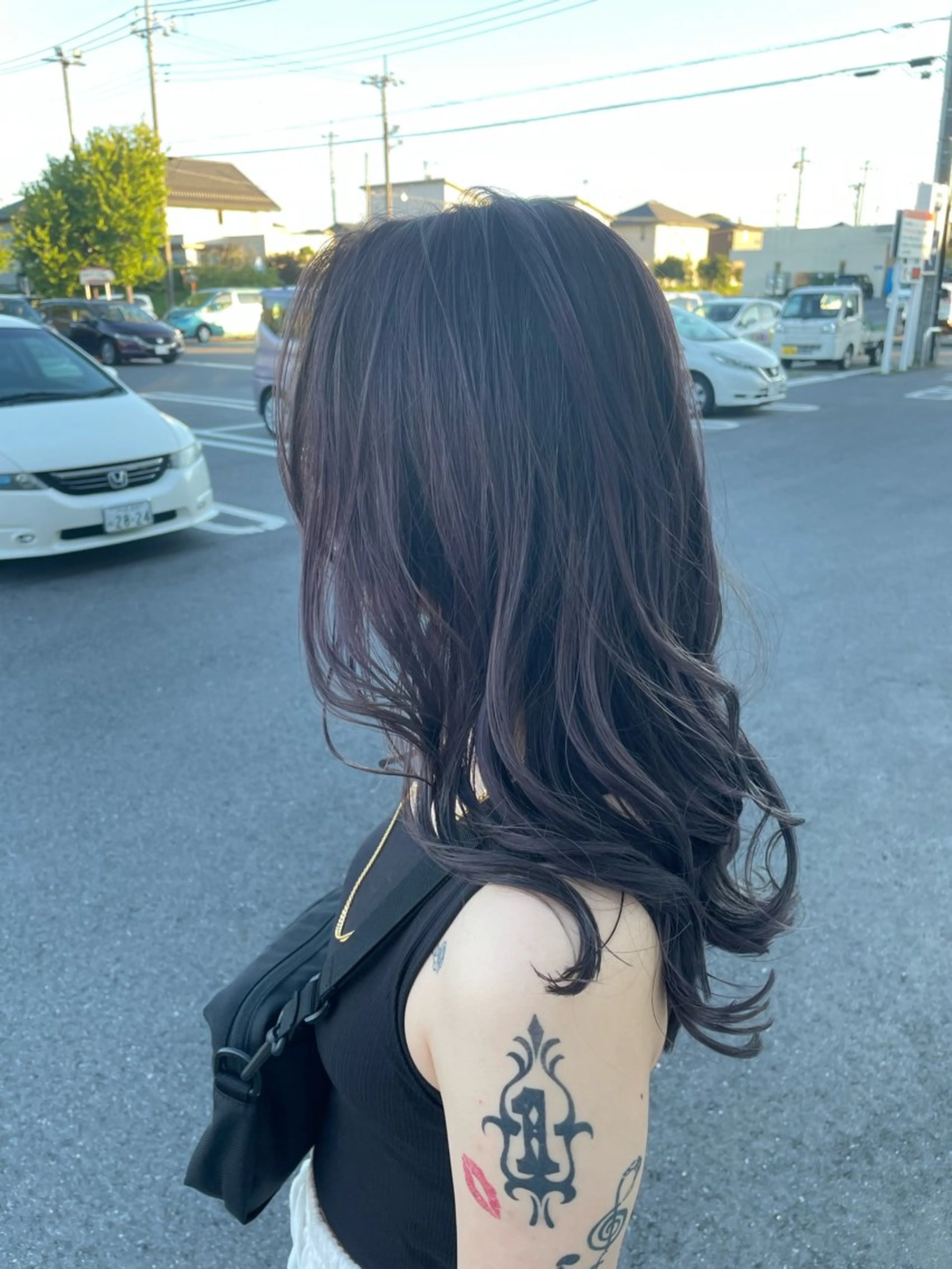 ロング カラー グレージュ ラベンダーカラー ラベンダーグレージュ ラベンダーグレー ヘアカラー 色川 優斗《髪質改善》のヘアスタイル