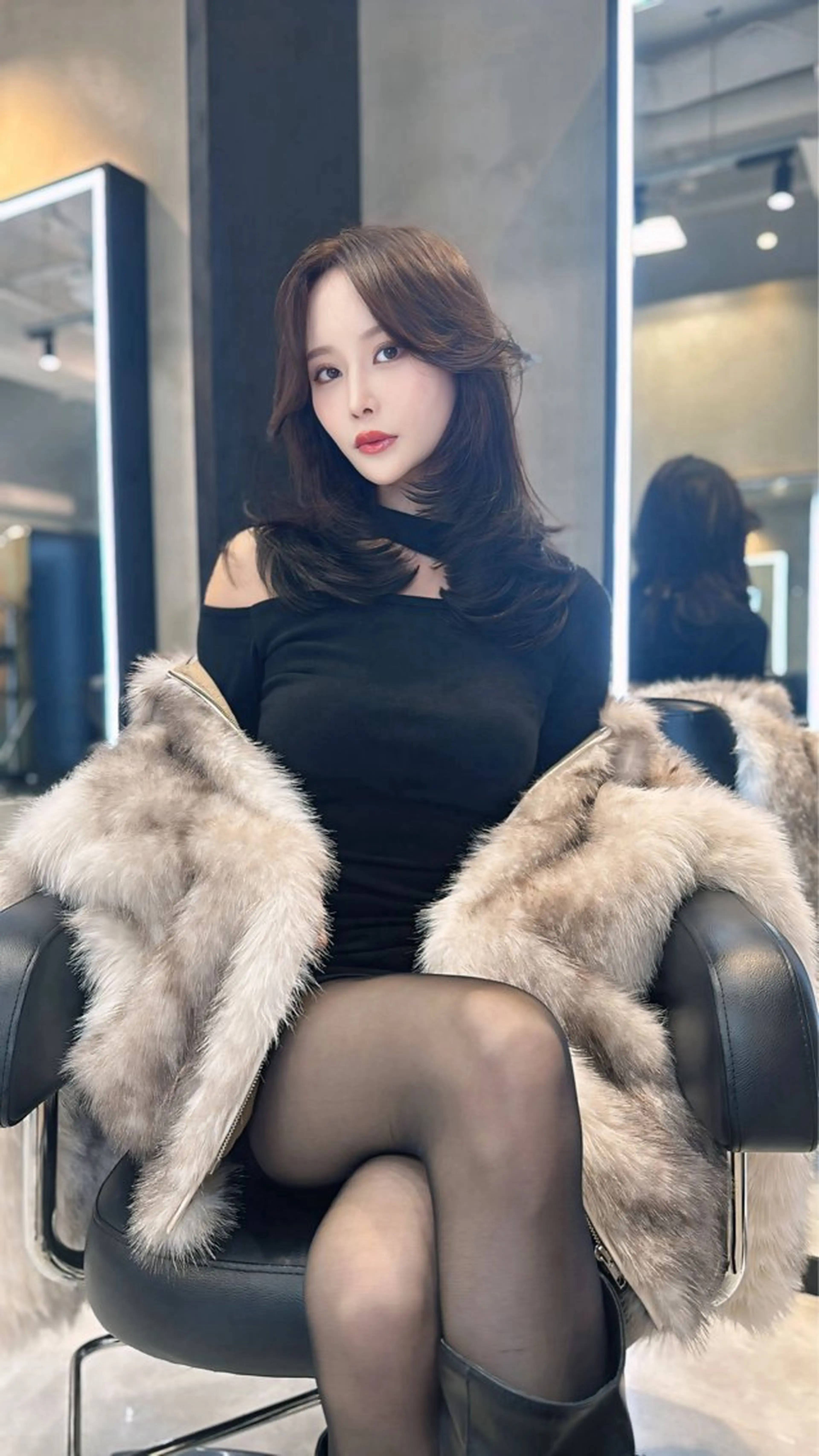 ロング 中韓🇨🇳🇰🇷 🤍TAKAHIROのヘアスタイル