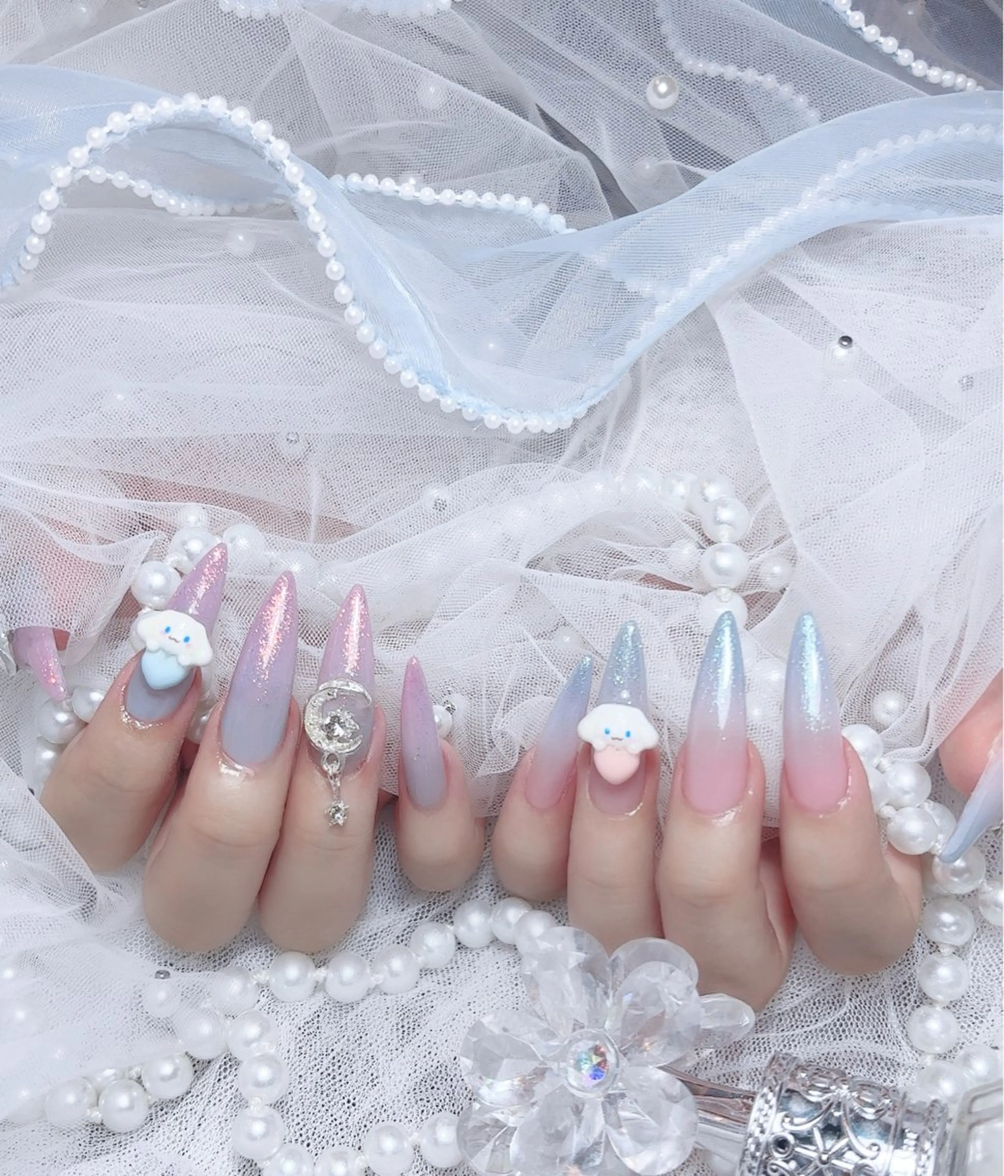 ネイル オーロラネイル 成人式 フットネイル 韓国ネイル ロングネイル Yudia🦋 azuのネイルデザイン
