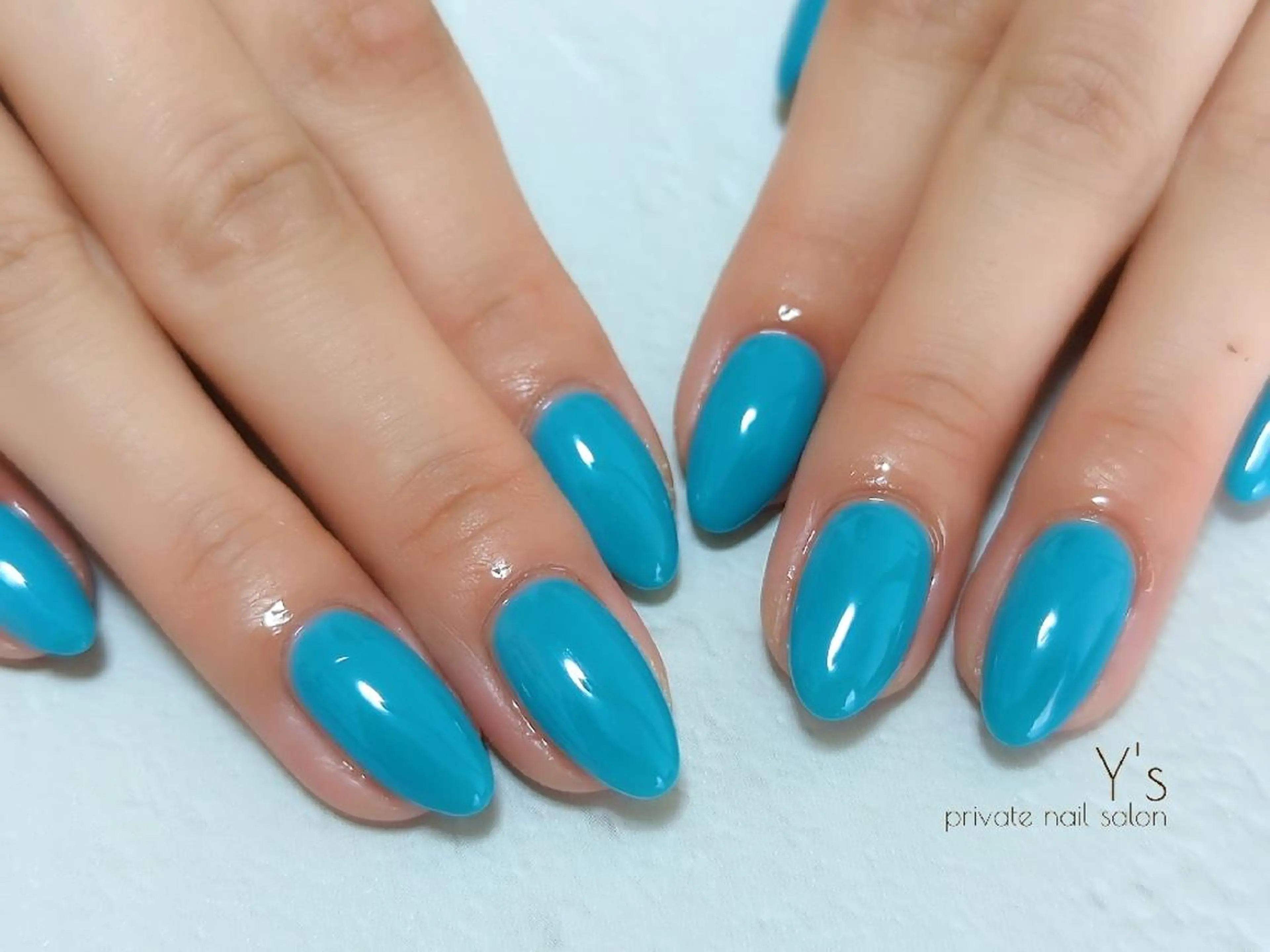 ネイル ハンドネイル YUMI NAGAI  のネイルデザイン