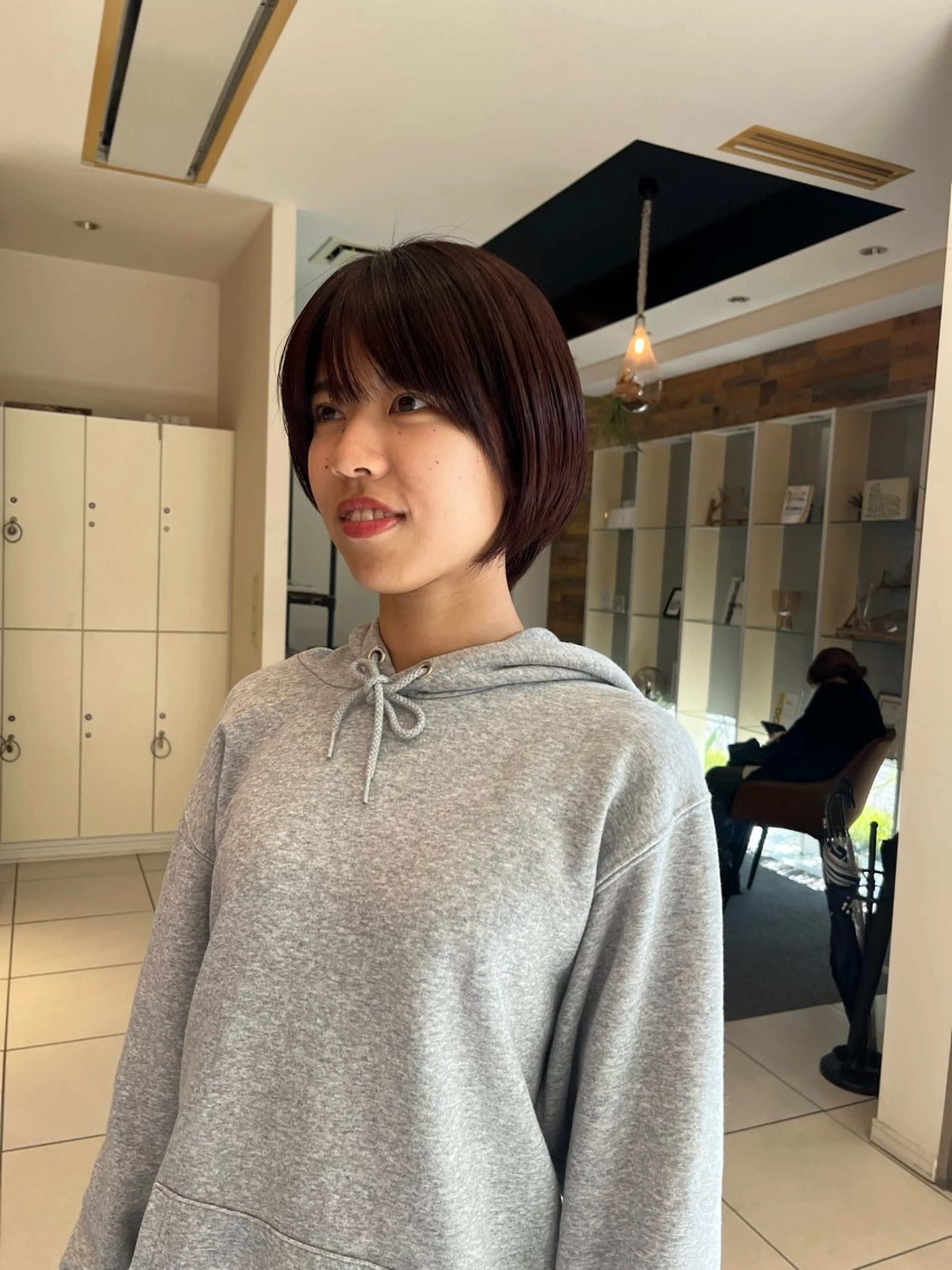 ショート カラー ブリーチ ブラウンカラー ブリーチなしカラー レッドカラー レッドブラウン sabo ladies salon所属・ヨシカ/透明感カラー 酸性ストレートのヘアスタイル