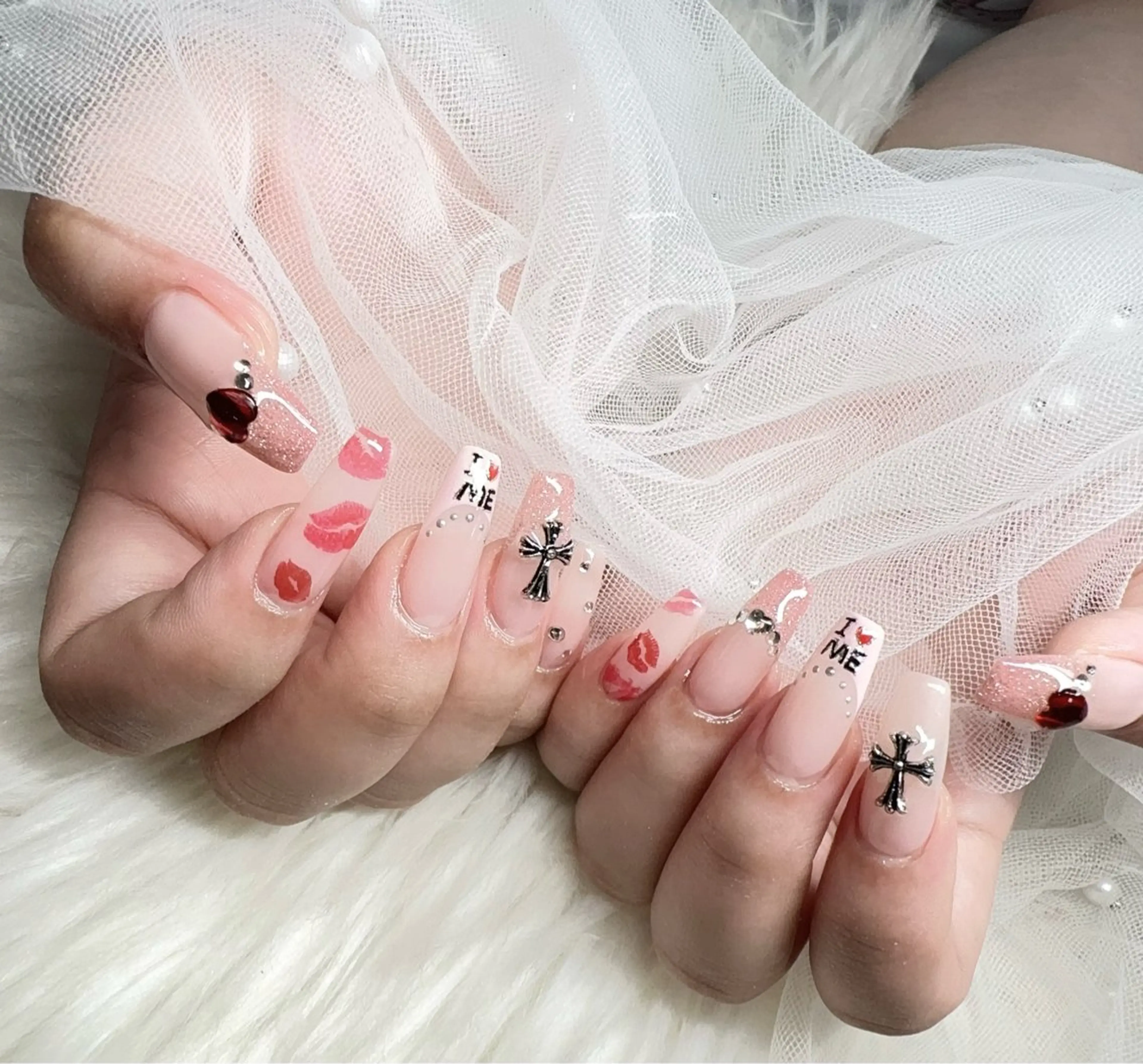 ネイル ハンドネイル ＆ME ネイルサロンのネイルデザイン