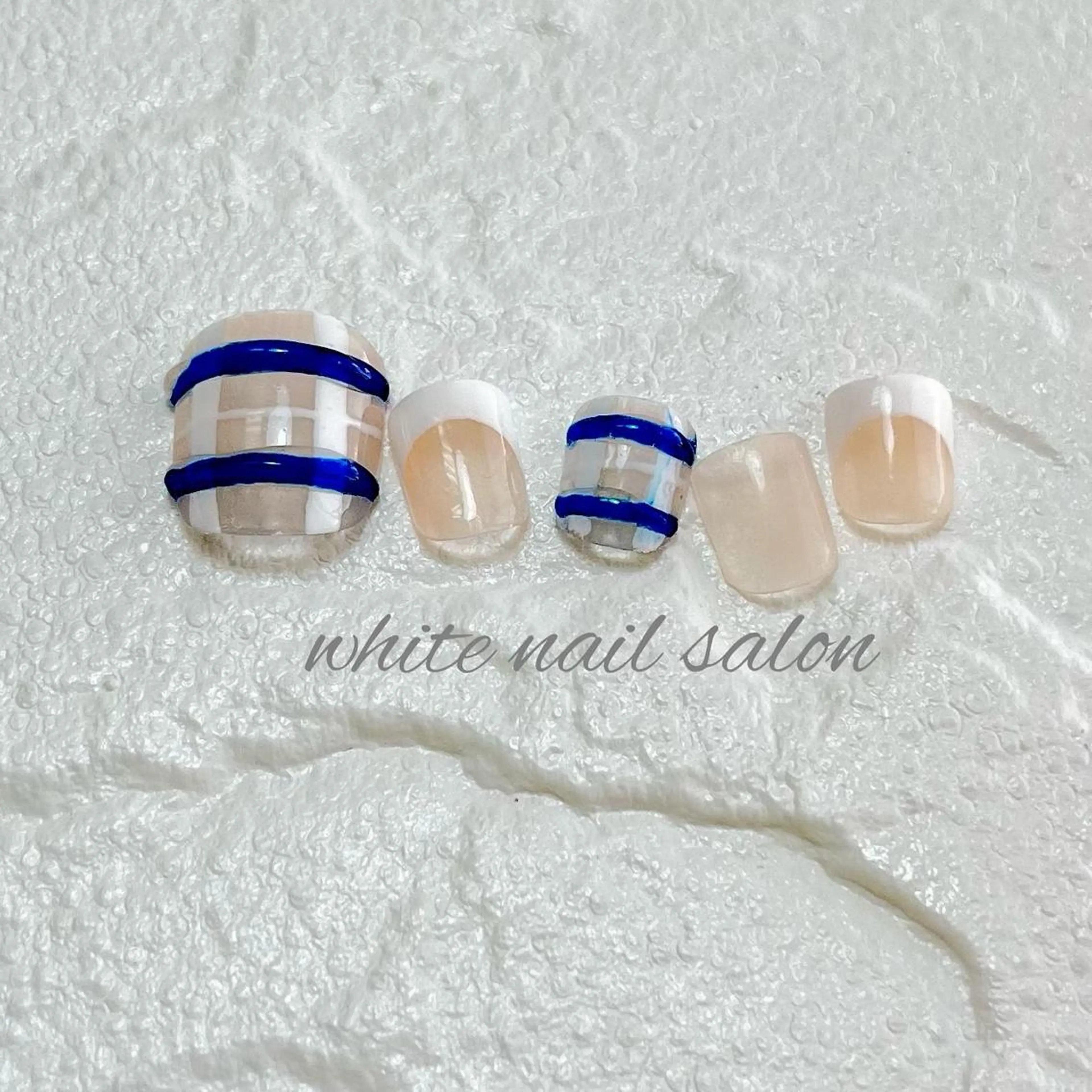 ネイル フットネイル ジェルネイル ハードジェル ラメ(グリッター) 持ち込み フットネイル white nail salonのネイルデザイン