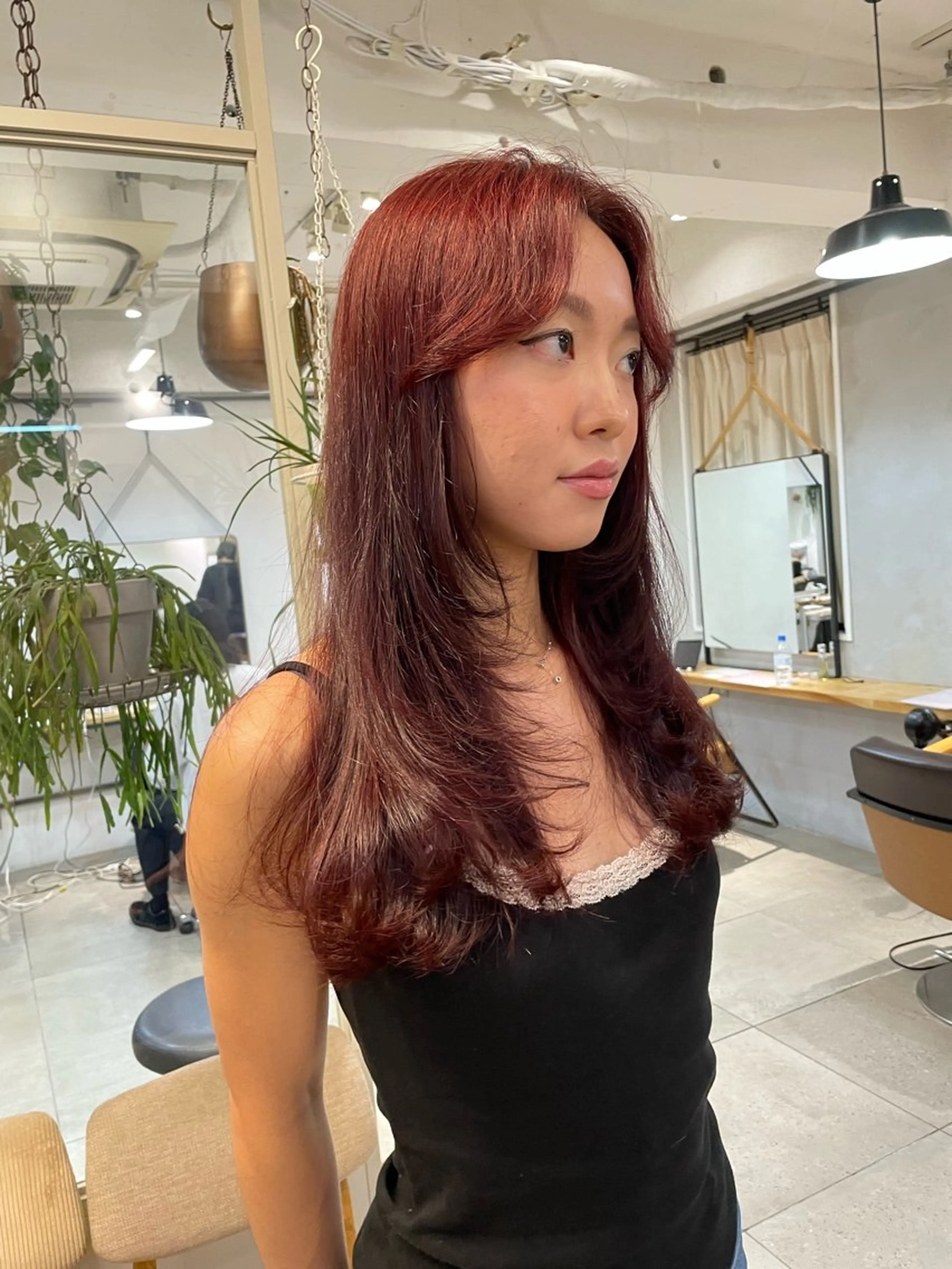 ロング カラー ミルクティー× グレージュMOMOのヘアスタイル