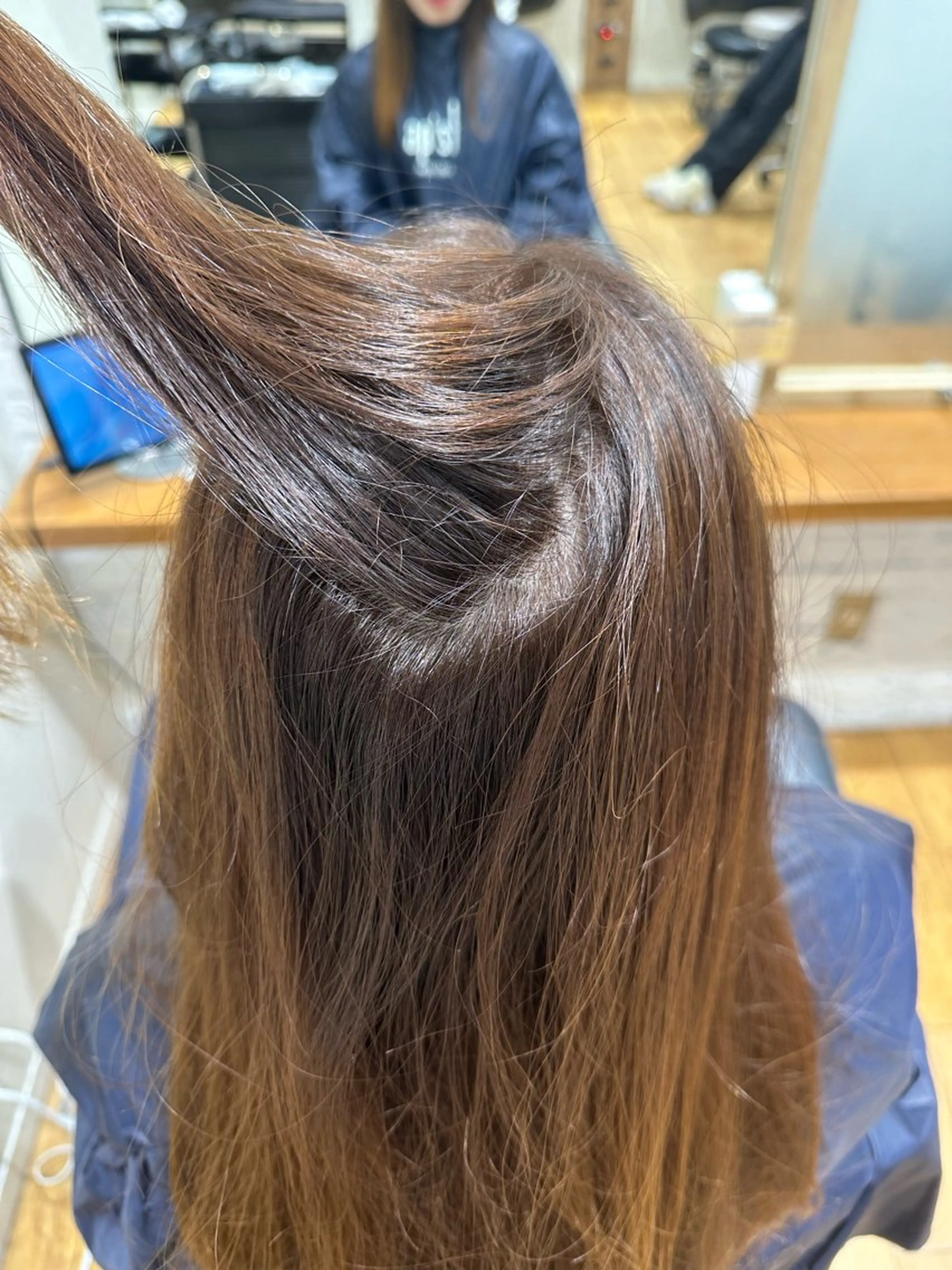 セミロング カラー 米山 龍音のヘアスタイル