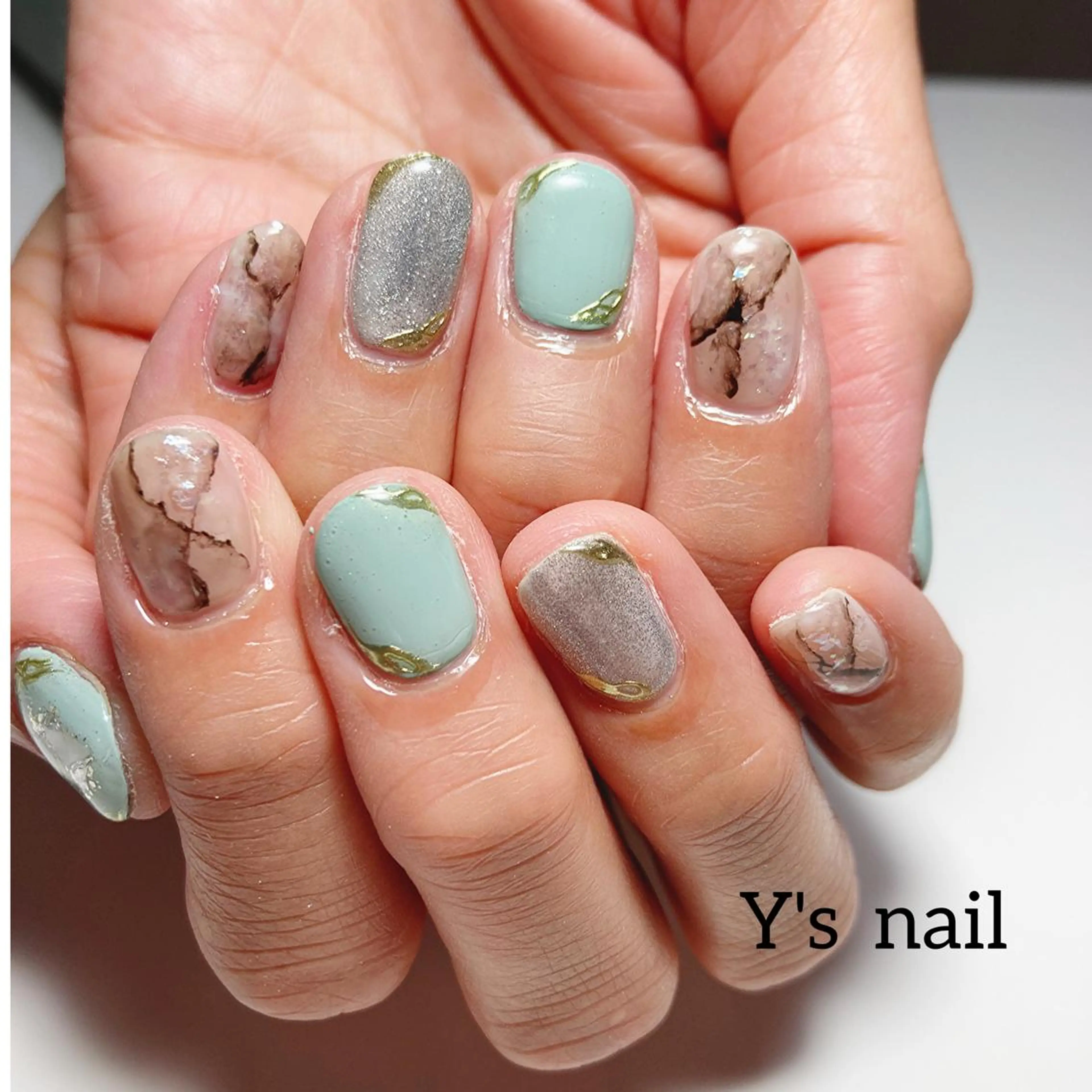 ネイル 手書きが得意🖌️ Y’s  nailのネイルデザイン